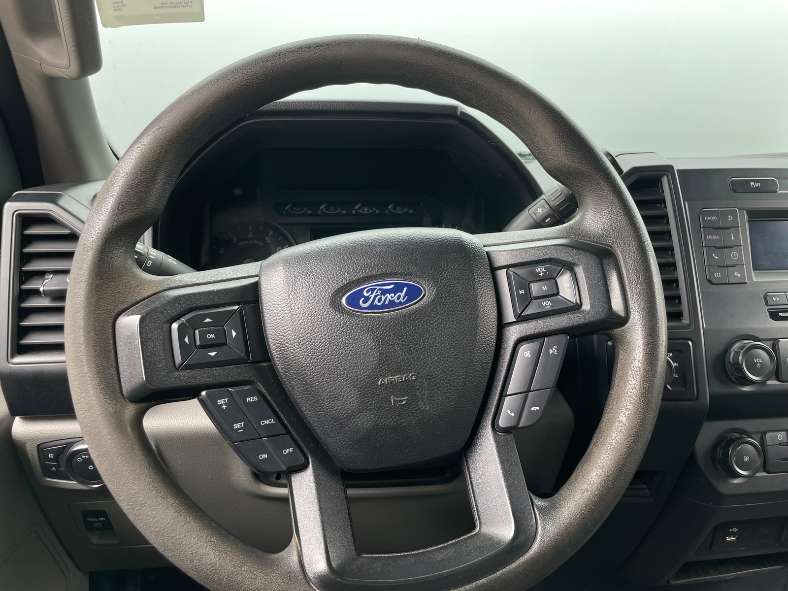 Thumbnail: 2019 Ford Econoline - 4