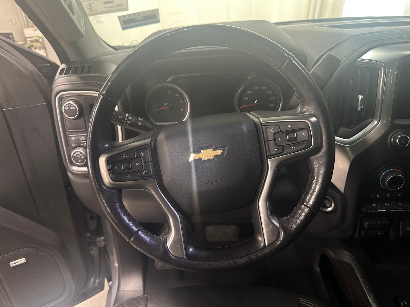 Thumbnail: 2020 Chevrolet Silverado 1500 - 4