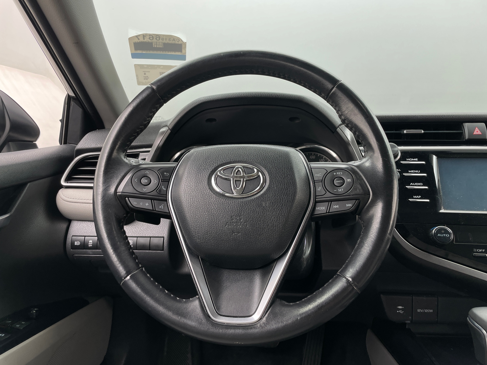 Thumbnail: 2019 Toyota Camry - 5