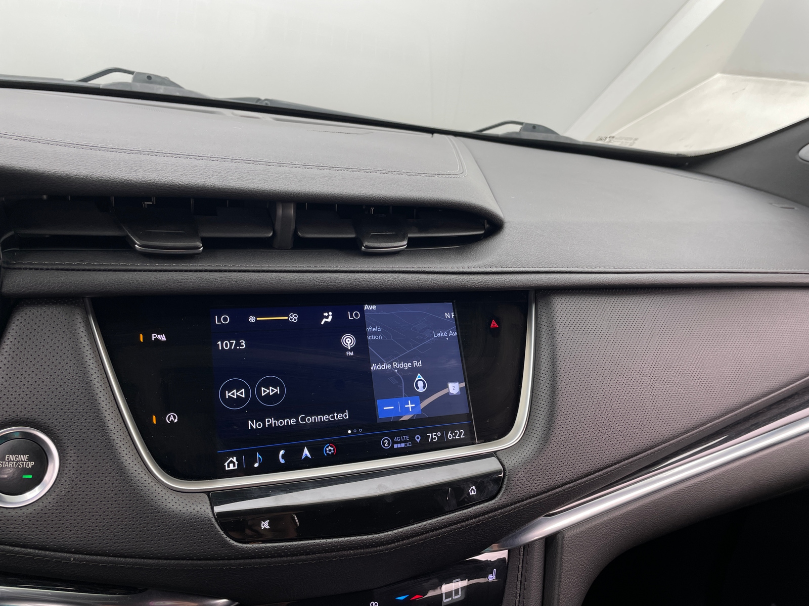 Thumbnail: 2023 Cadillac XT5 - 3