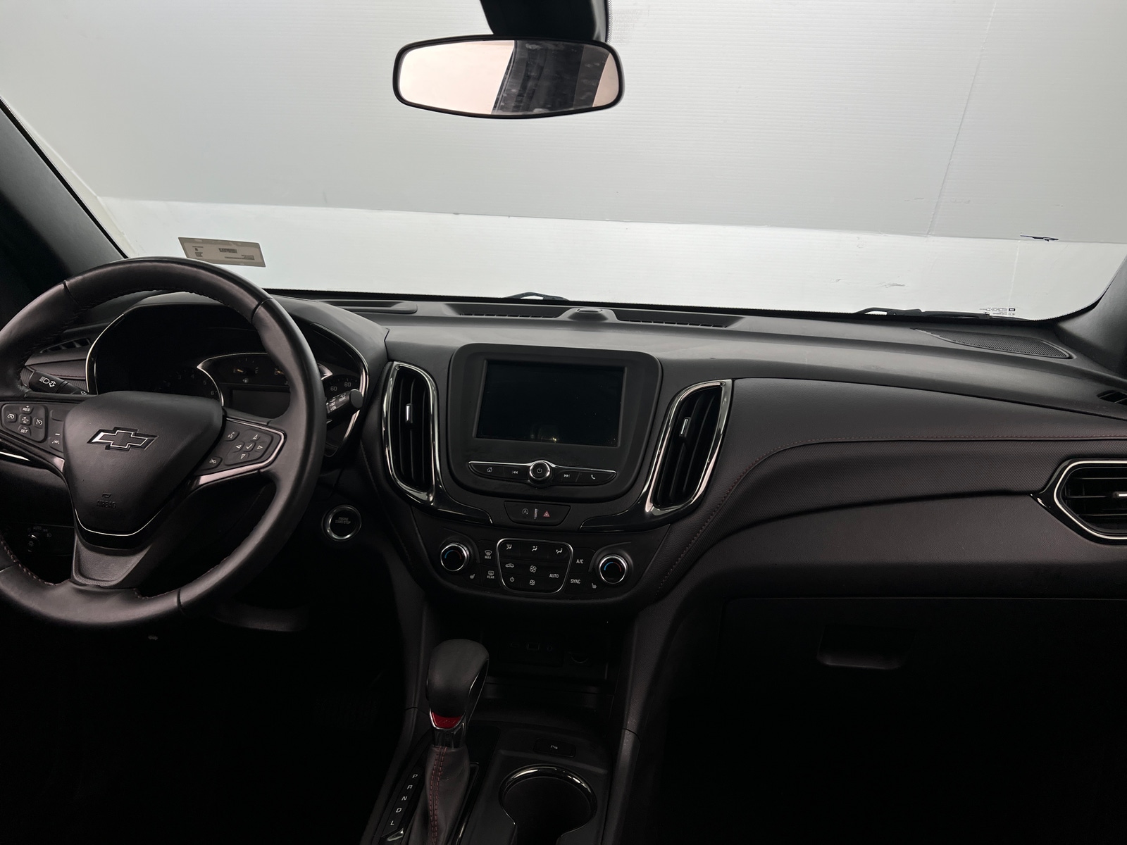 Thumbnail: 2022 Chevrolet Equinox - 3