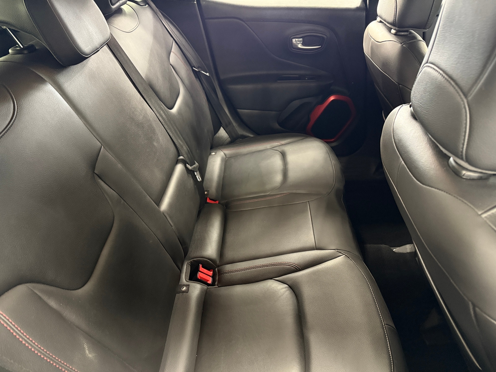 Thumbnail: 2017 Jeep Renegade - 5