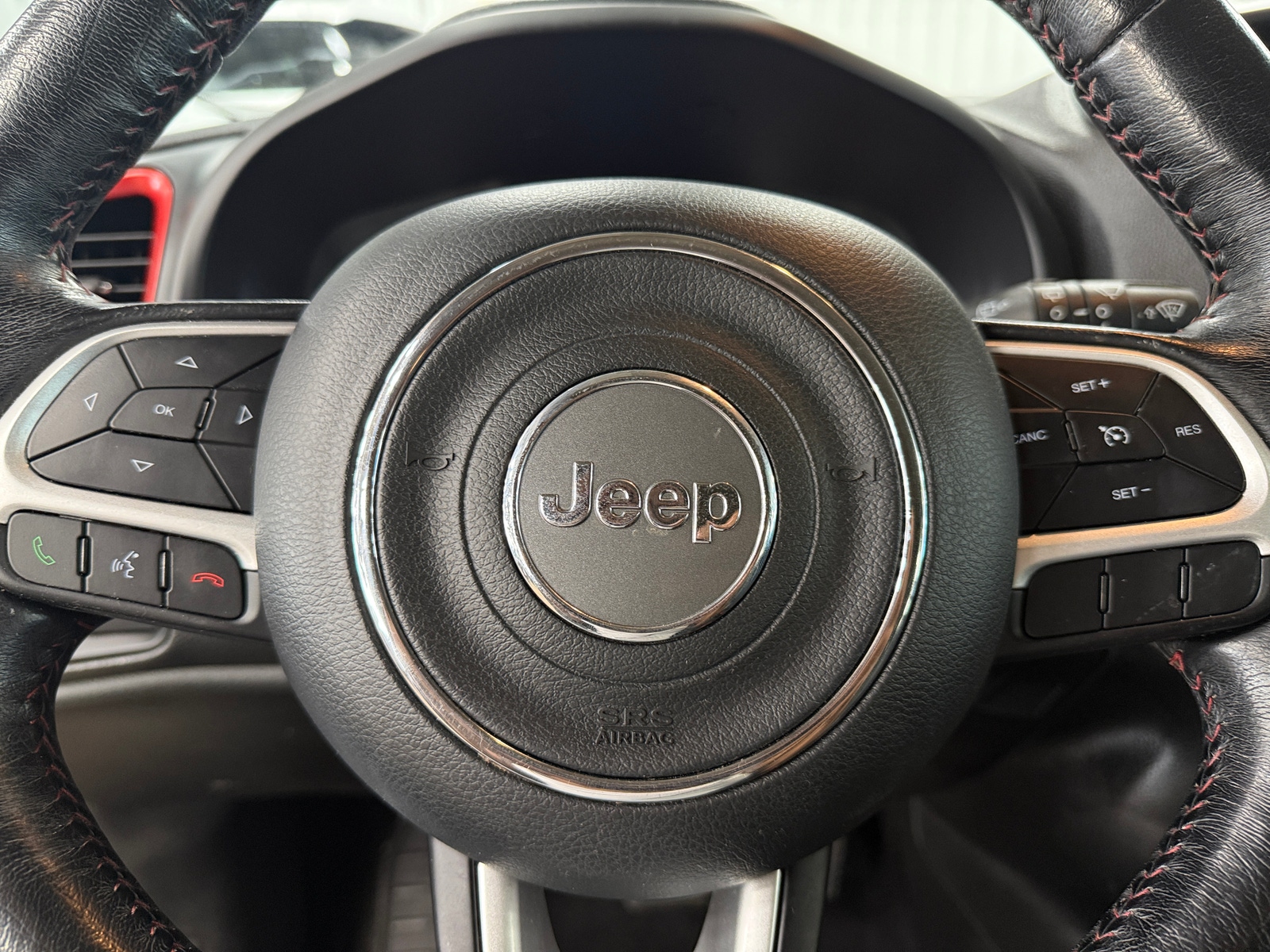 Thumbnail: 2017 Jeep Renegade - 4