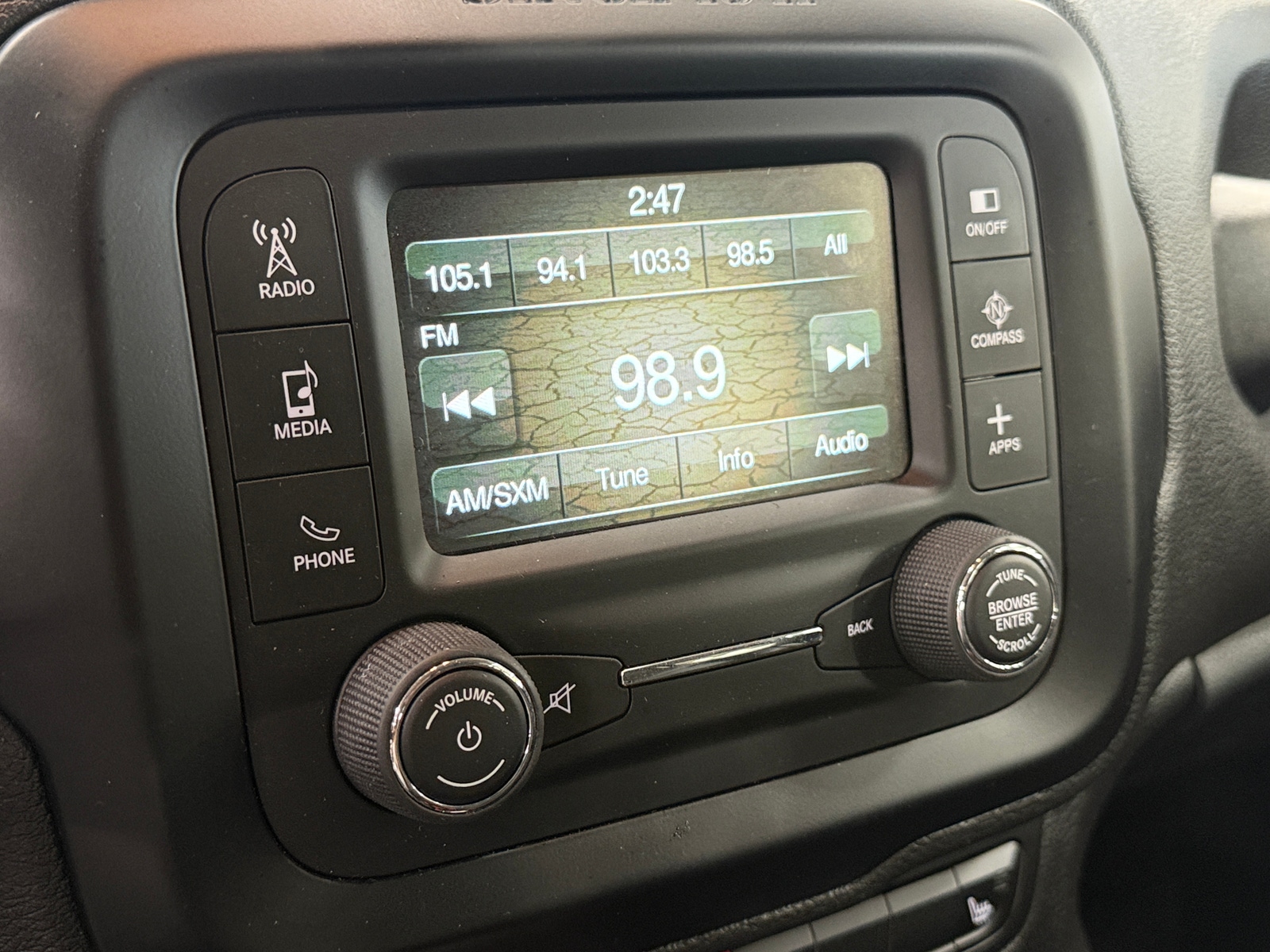 Thumbnail: 2017 Jeep Renegade - 3
