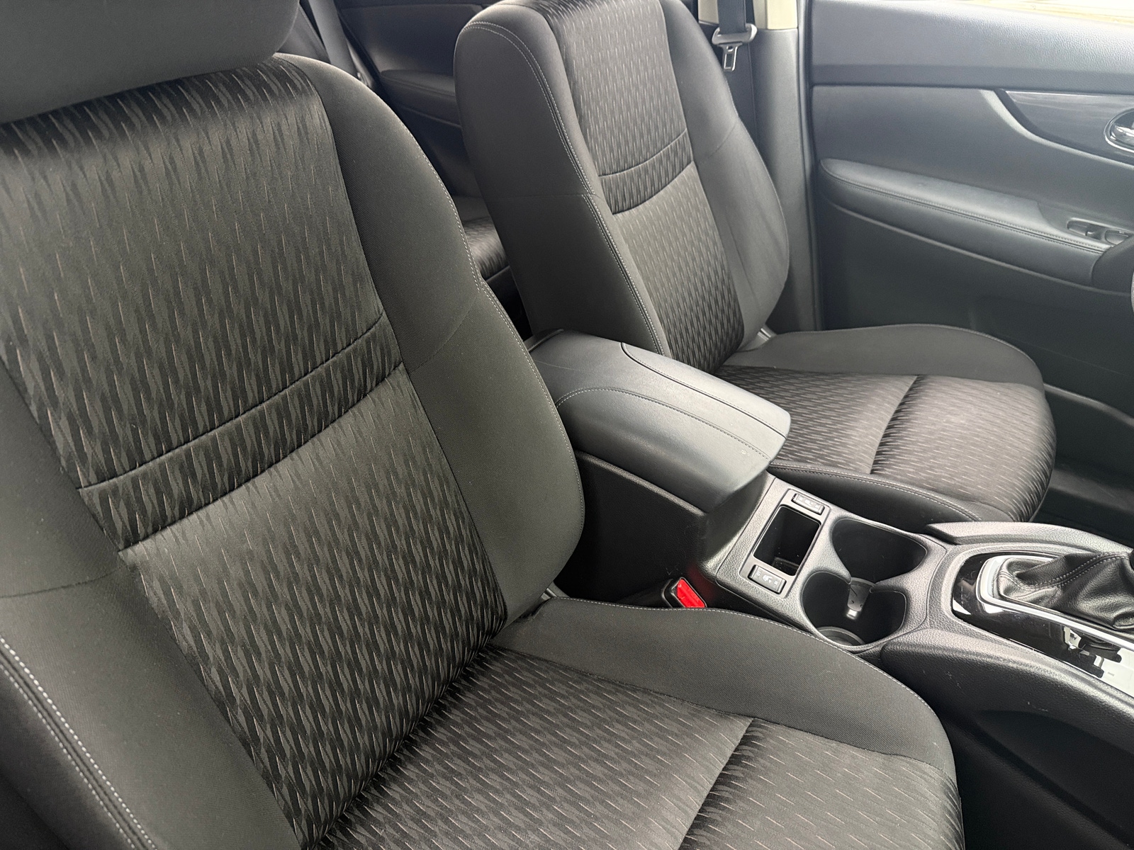Thumbnail: 2019 Nissan Rogue - 2