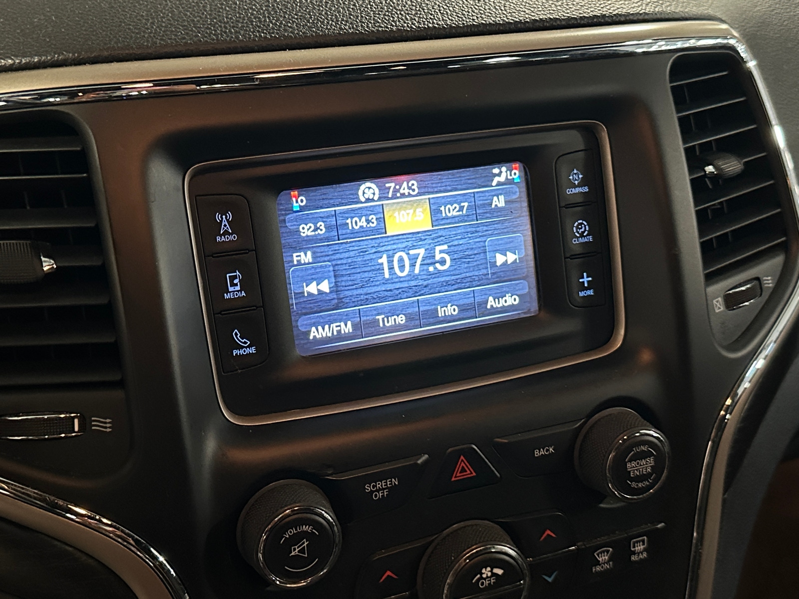 Thumbnail: 2014 Jeep Grand Cherokee - 4
