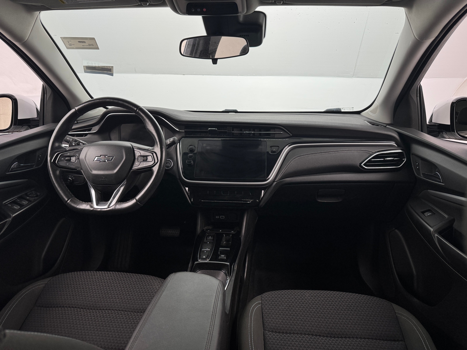 Thumbnail: 2023 Chevrolet Bolt EUV - 3