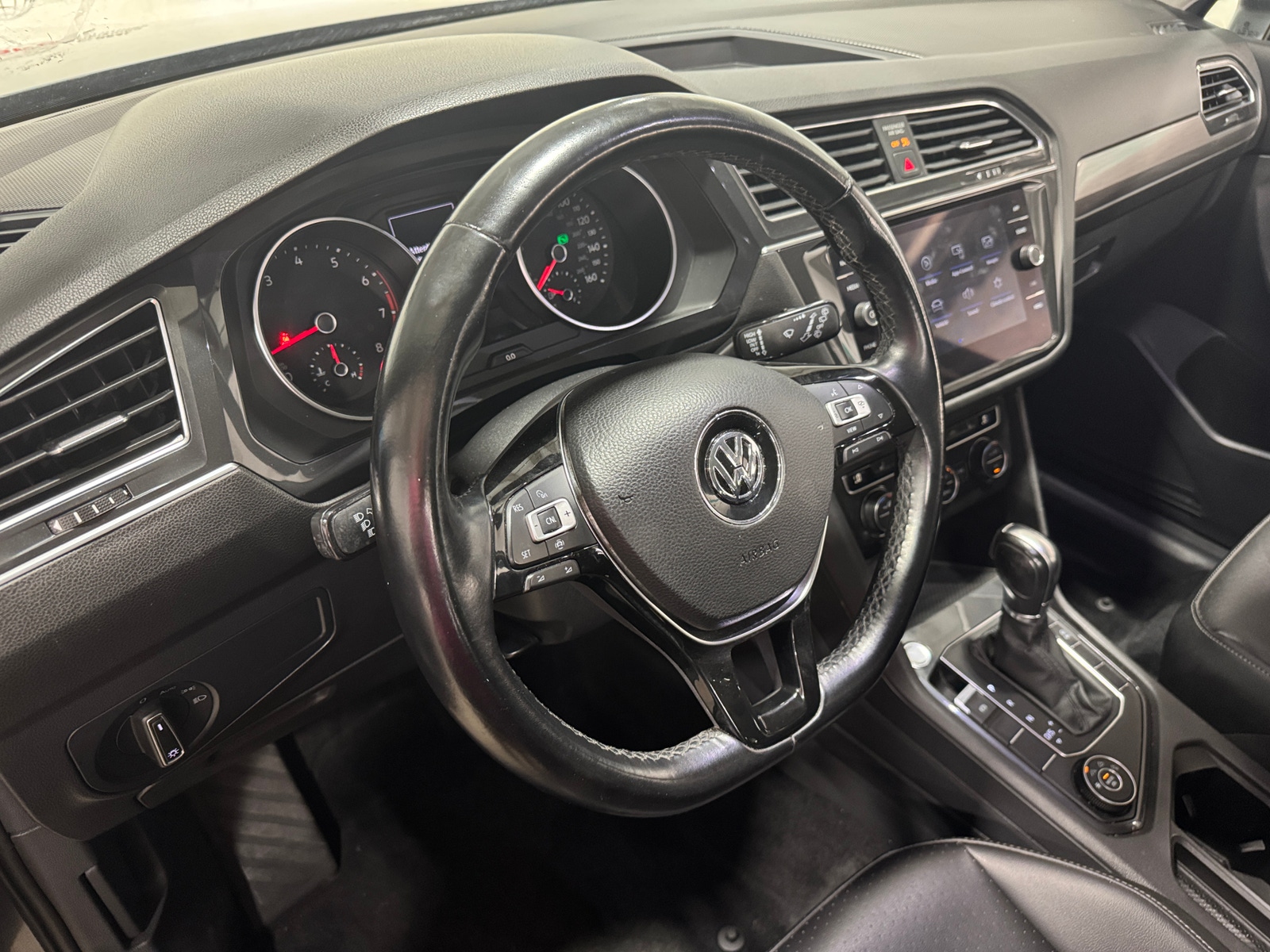 Thumbnail: 2019 Volkswagen Tiguan - 2