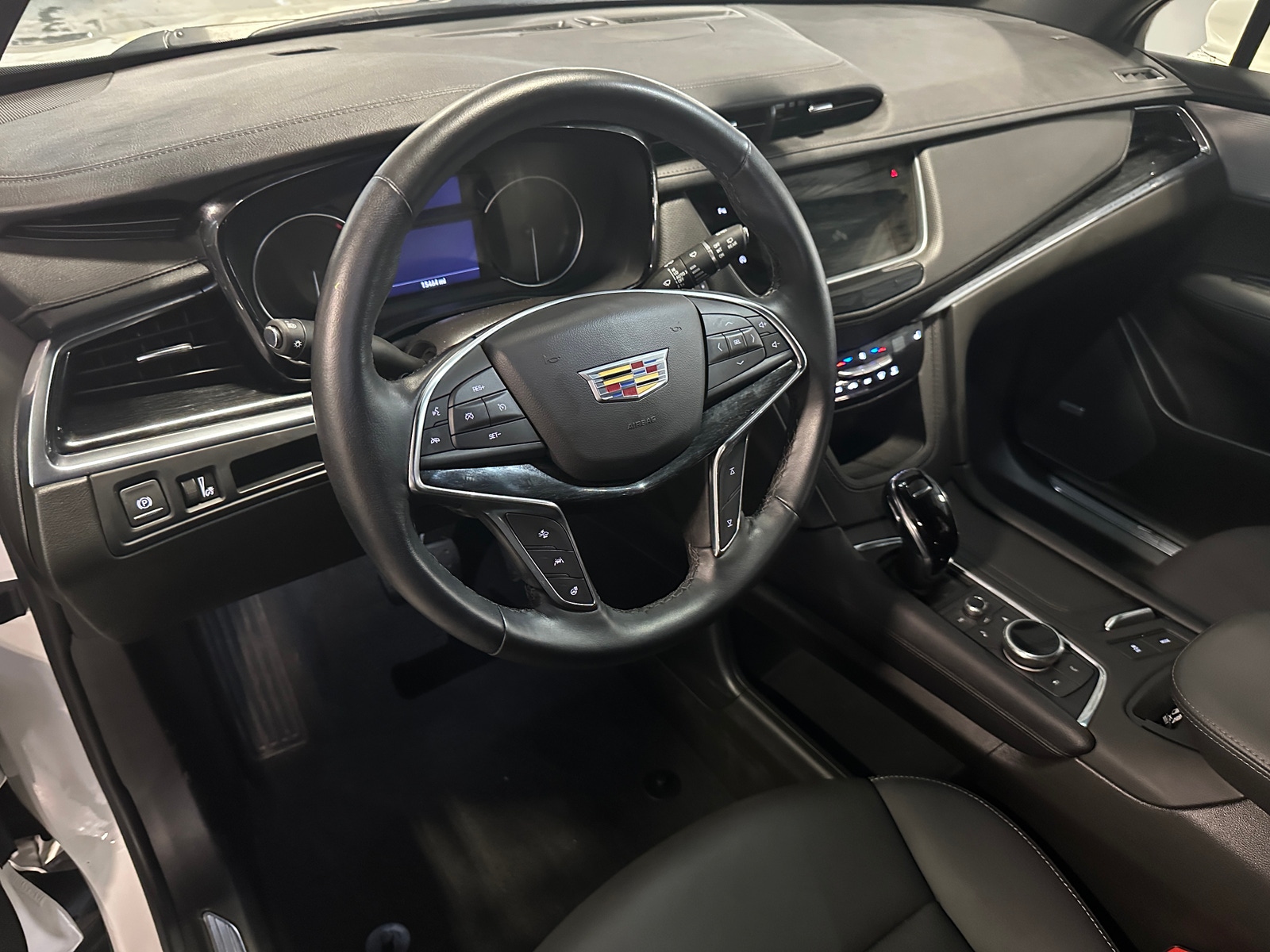 Thumbnail: 2023 Cadillac XT5 - 2
