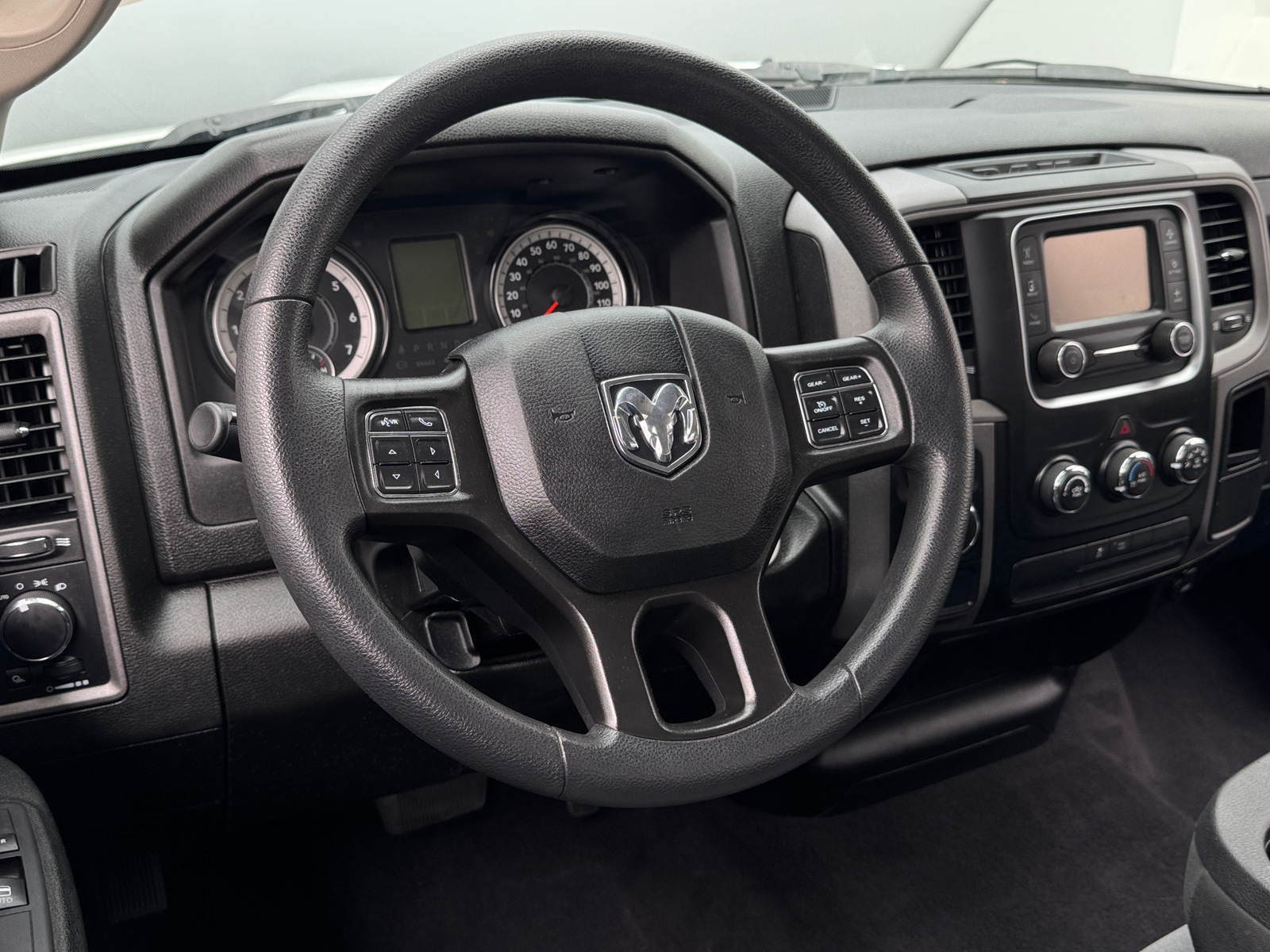 Thumbnail: 2021 RAM 1500 Classic - 4