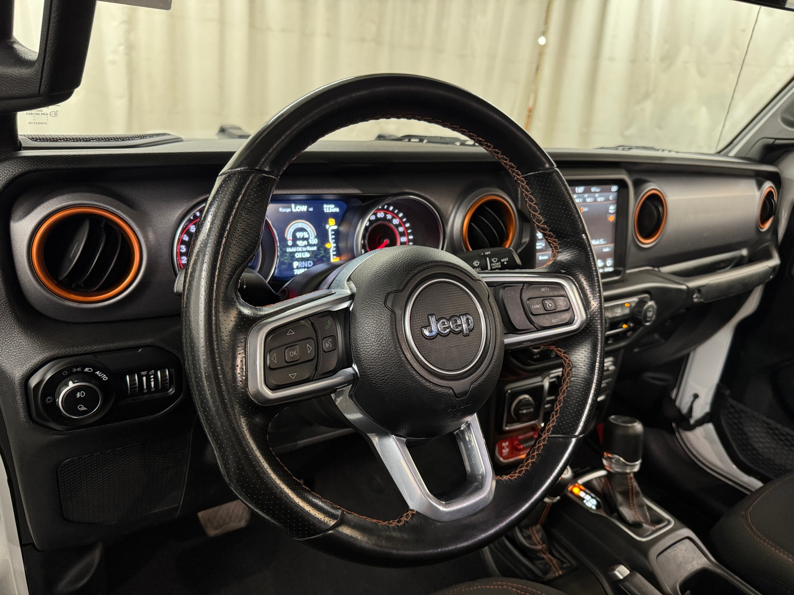 Thumbnail: 2021 Jeep Gladiator - 3