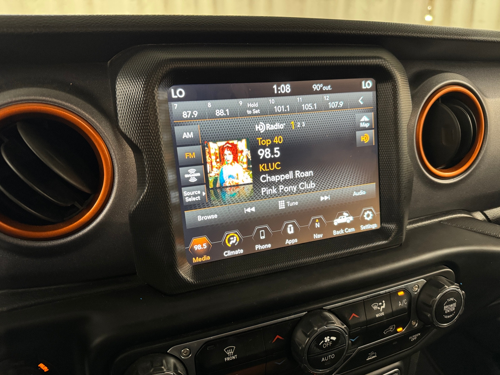 Thumbnail: 2021 Jeep Gladiator - 4