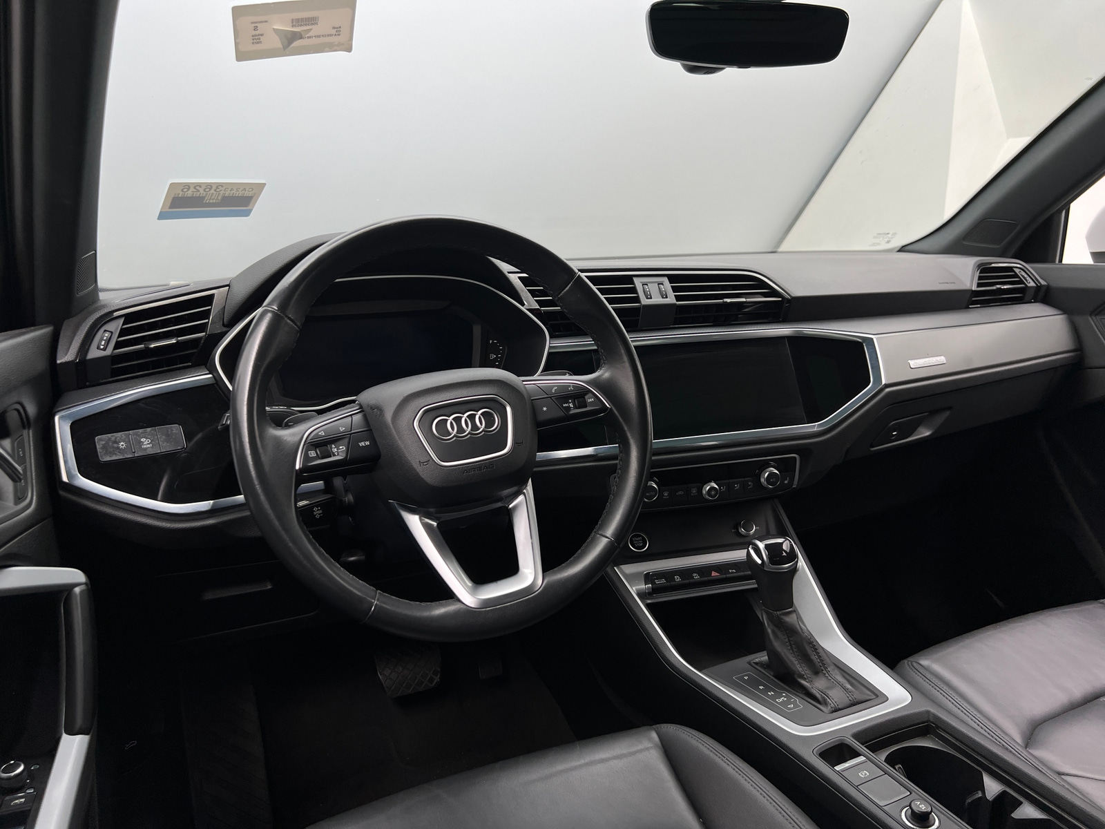 Thumbnail: 2023 Audi Q3 - 2