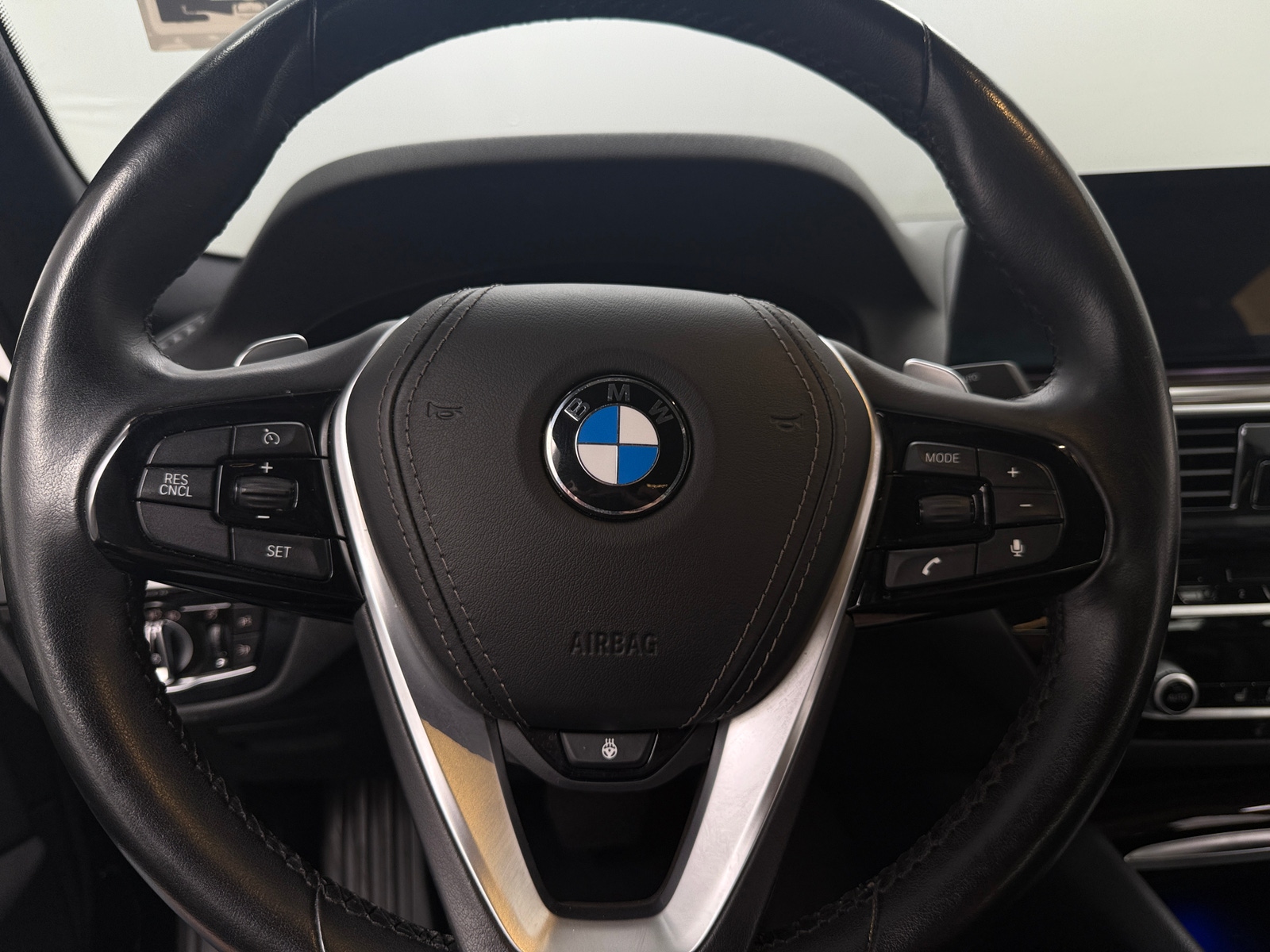 Thumbnail: 2018 BMW 5 Series - 4