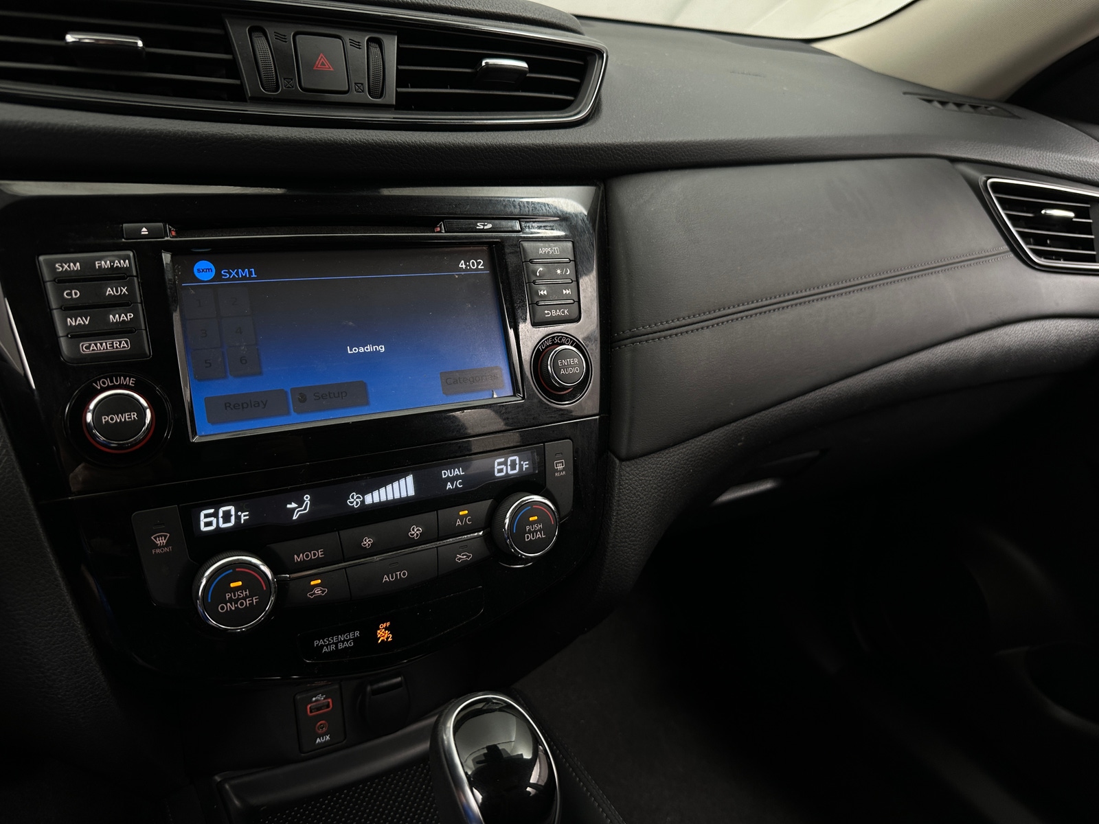 Thumbnail: 2017 Nissan Rogue - 4
