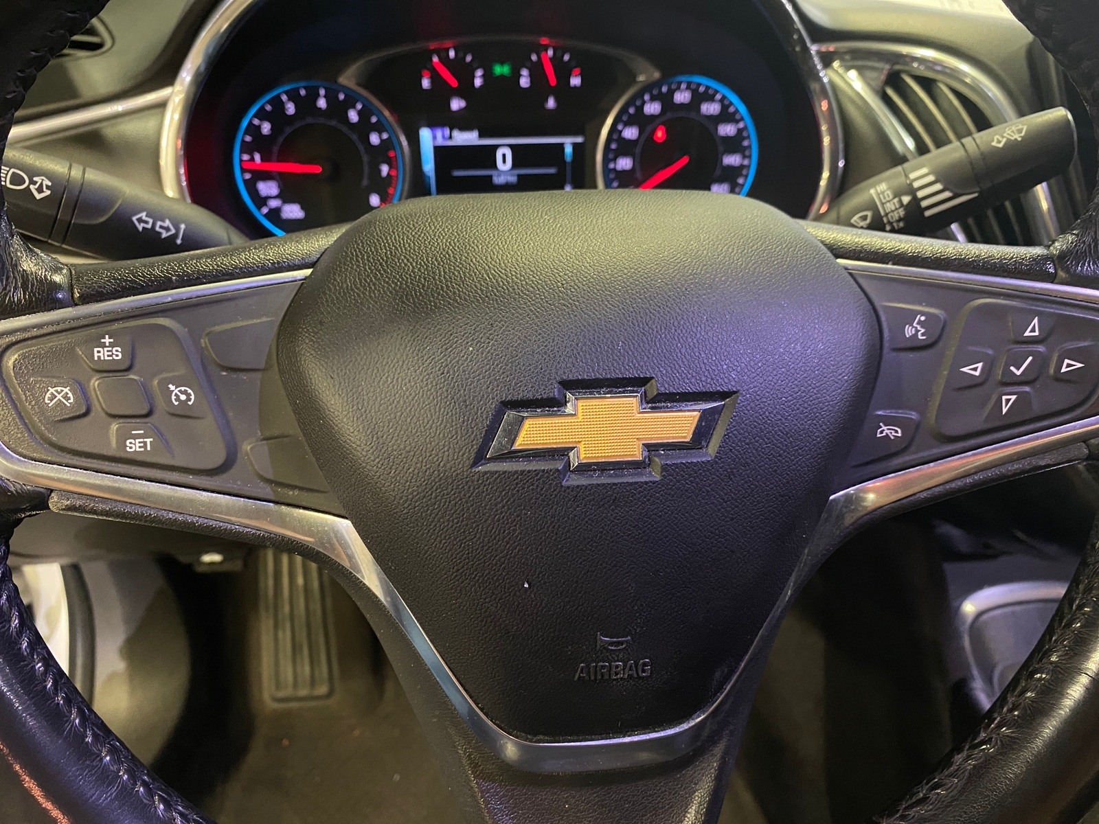 Thumbnail: 2018 Chevrolet Malibu - 5