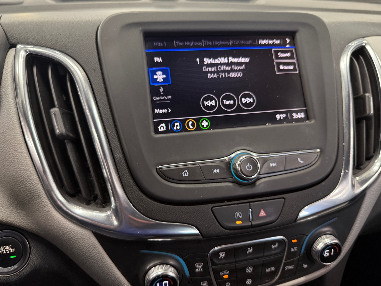 Thumbnail: 2023 Chevrolet Equinox - 4