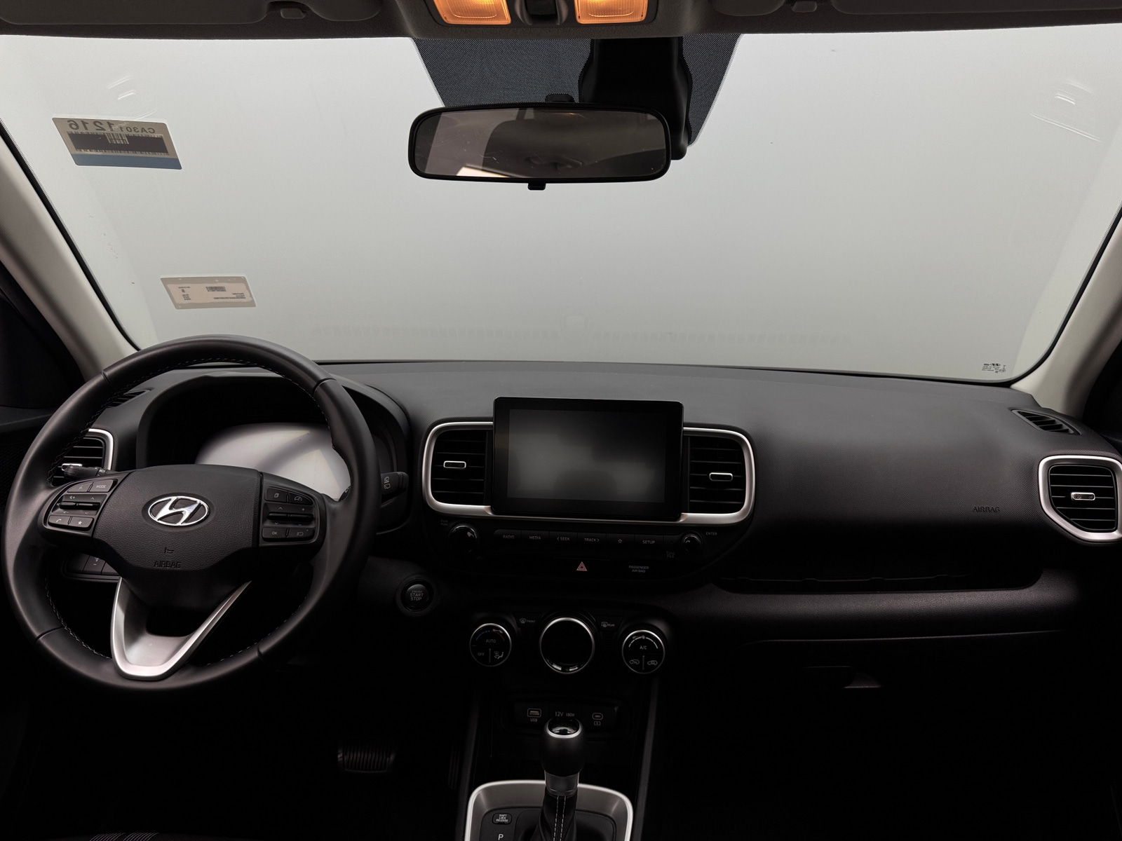Thumbnail: 2024 Hyundai Venue - 3