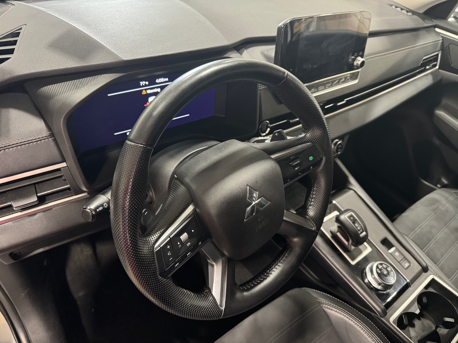 Thumbnail: 2022 Mitsubishi Outlander - 2