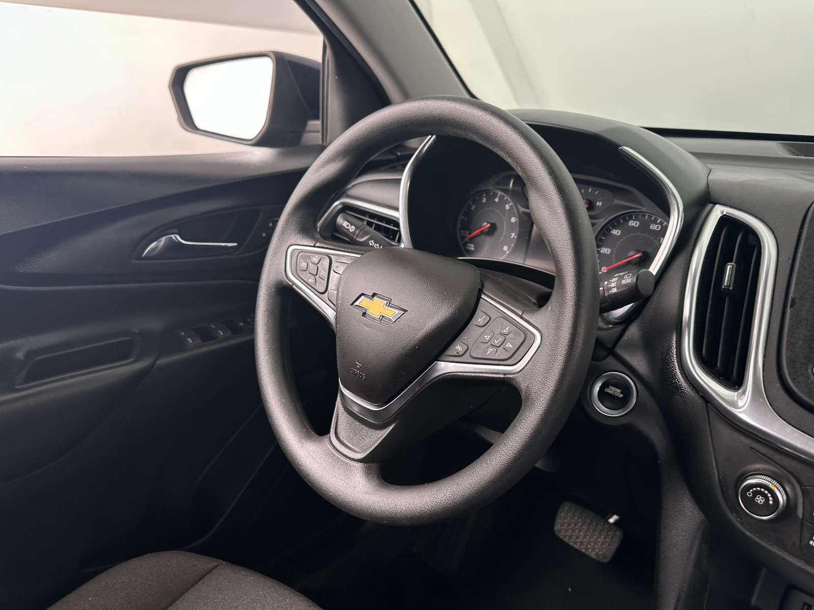 Thumbnail: 2018 Chevrolet Equinox - 5