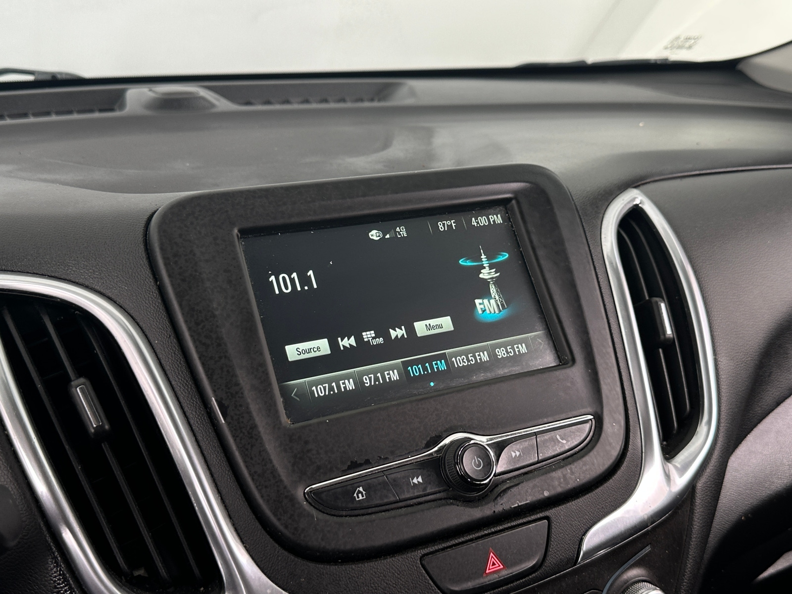 Thumbnail: 2018 Chevrolet Equinox - 4