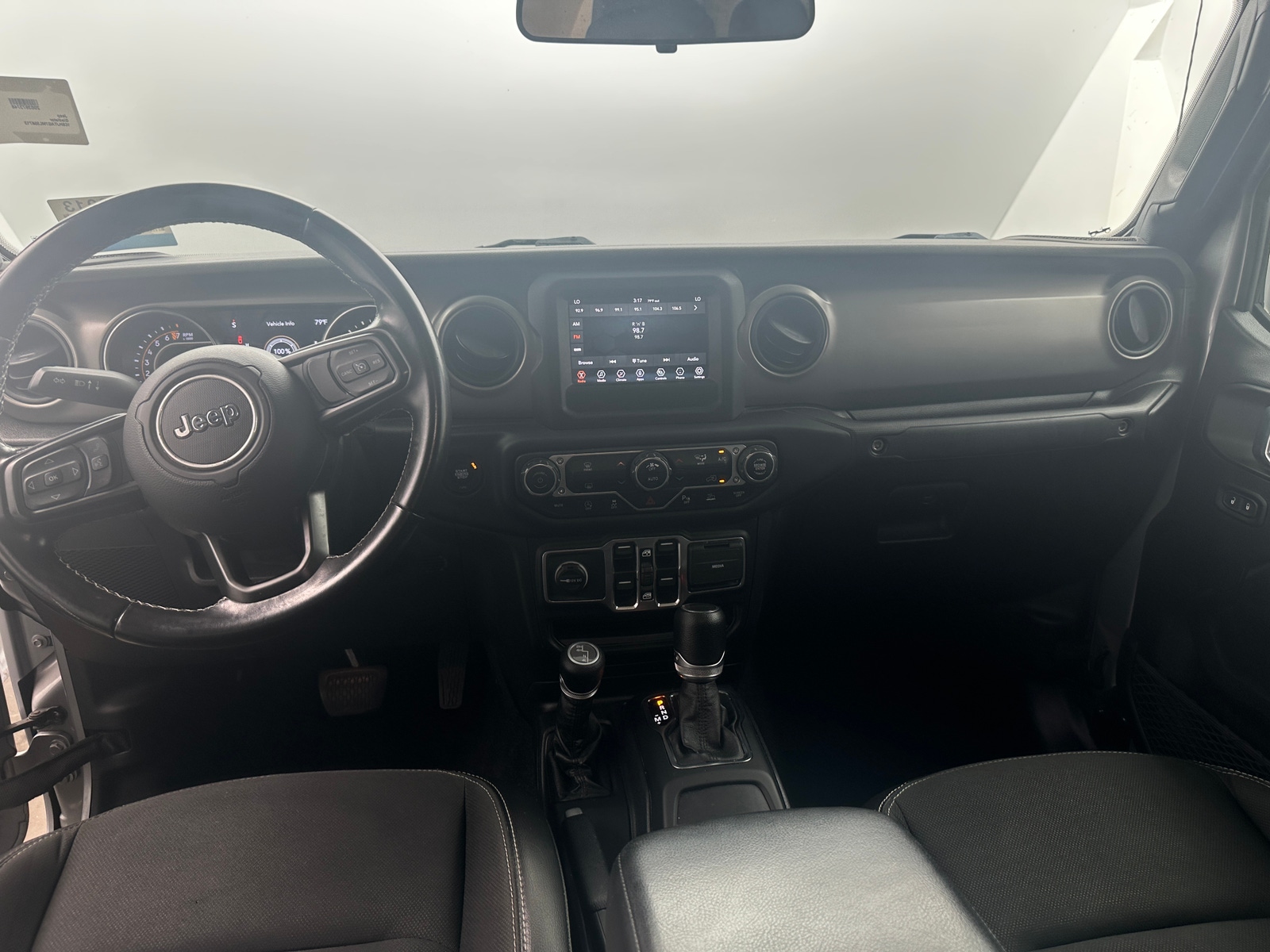 Thumbnail: 2021 Jeep Gladiator - 2
