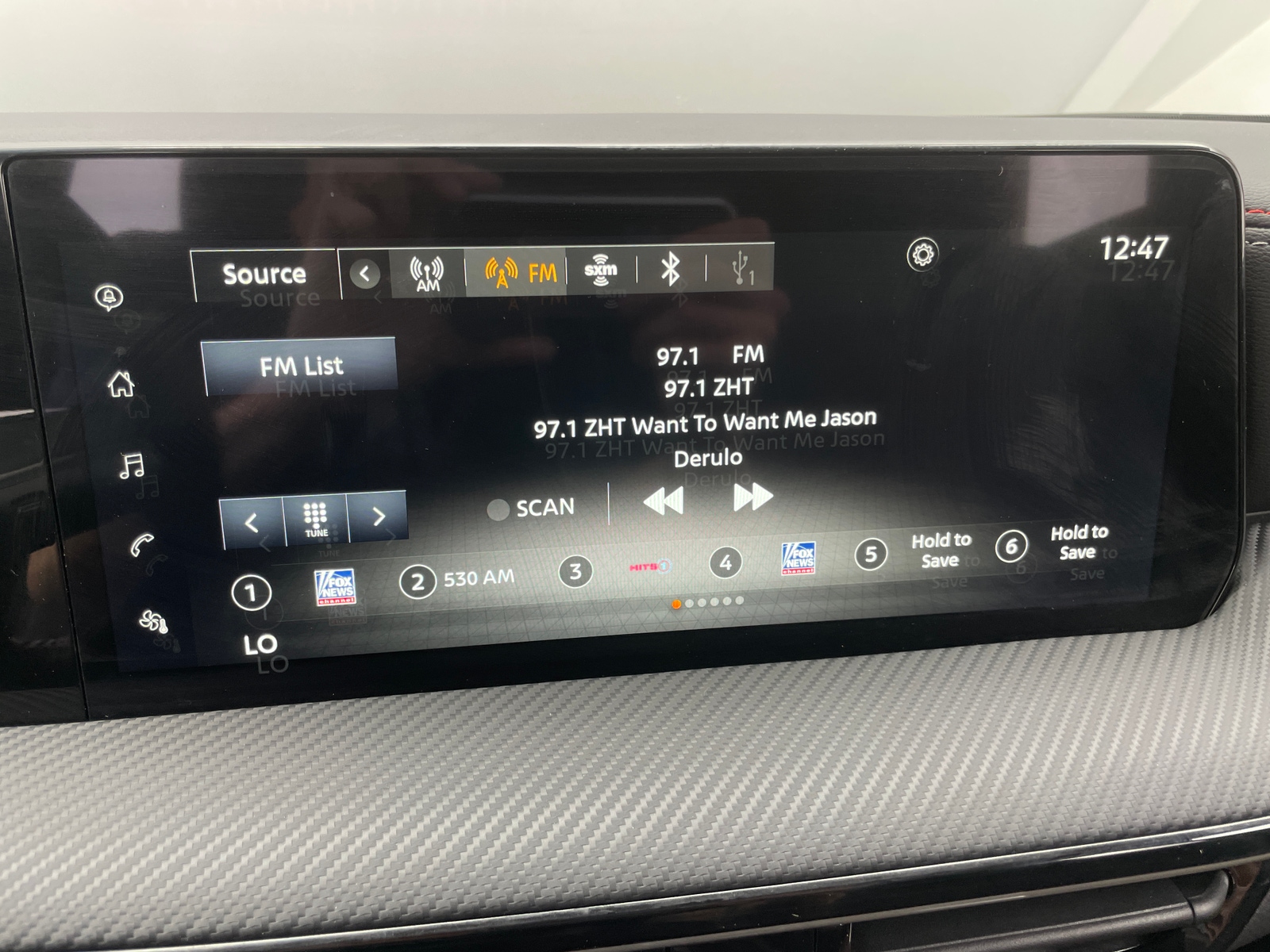 Thumbnail: 2025 Nissan Kicks - 4