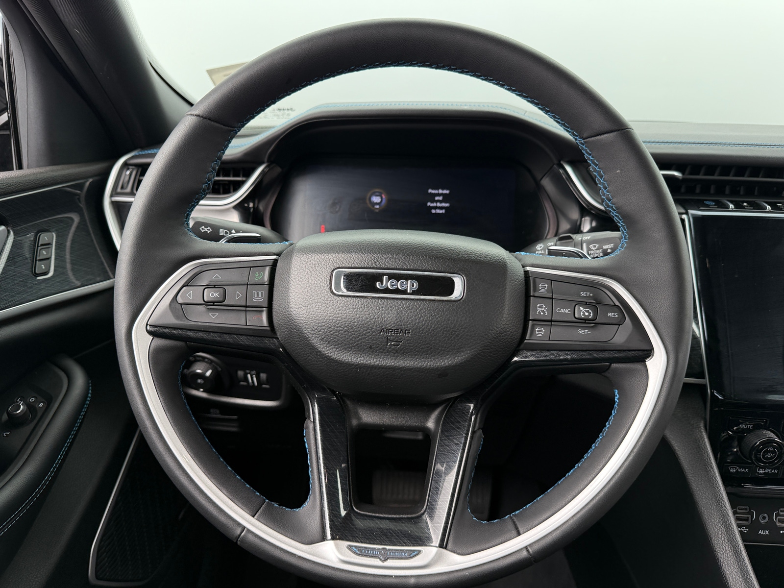 Thumbnail: 2022 Jeep Grand Cherokee - 4