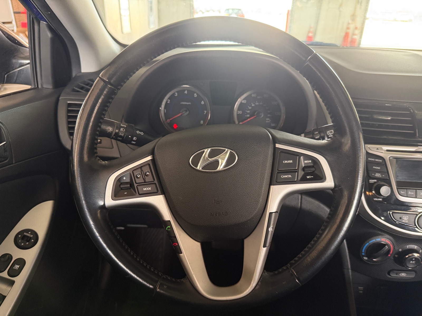 Thumbnail: 2014 Hyundai Accent - 5