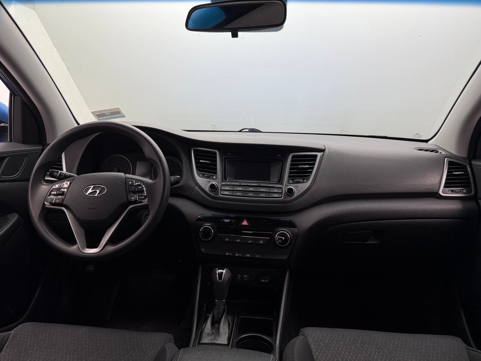 Thumbnail: 2017 Hyundai Tucson - 3