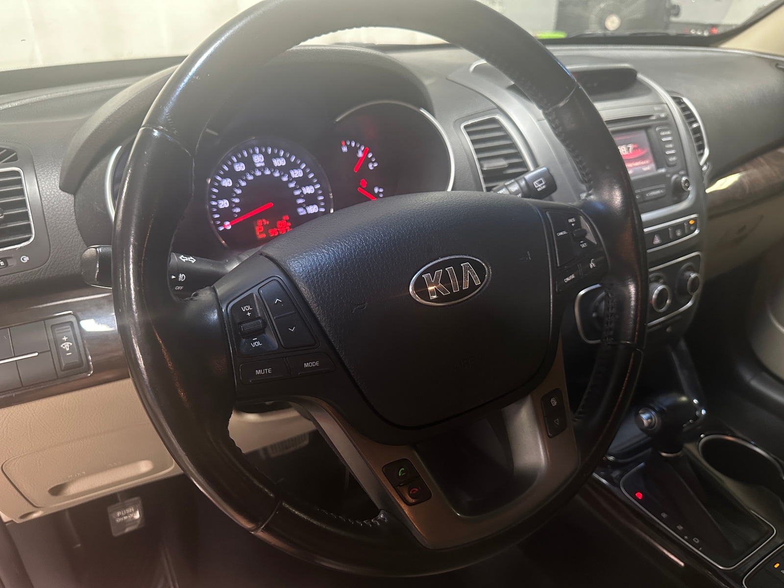 Thumbnail: 2014 Kia Sorento - 5