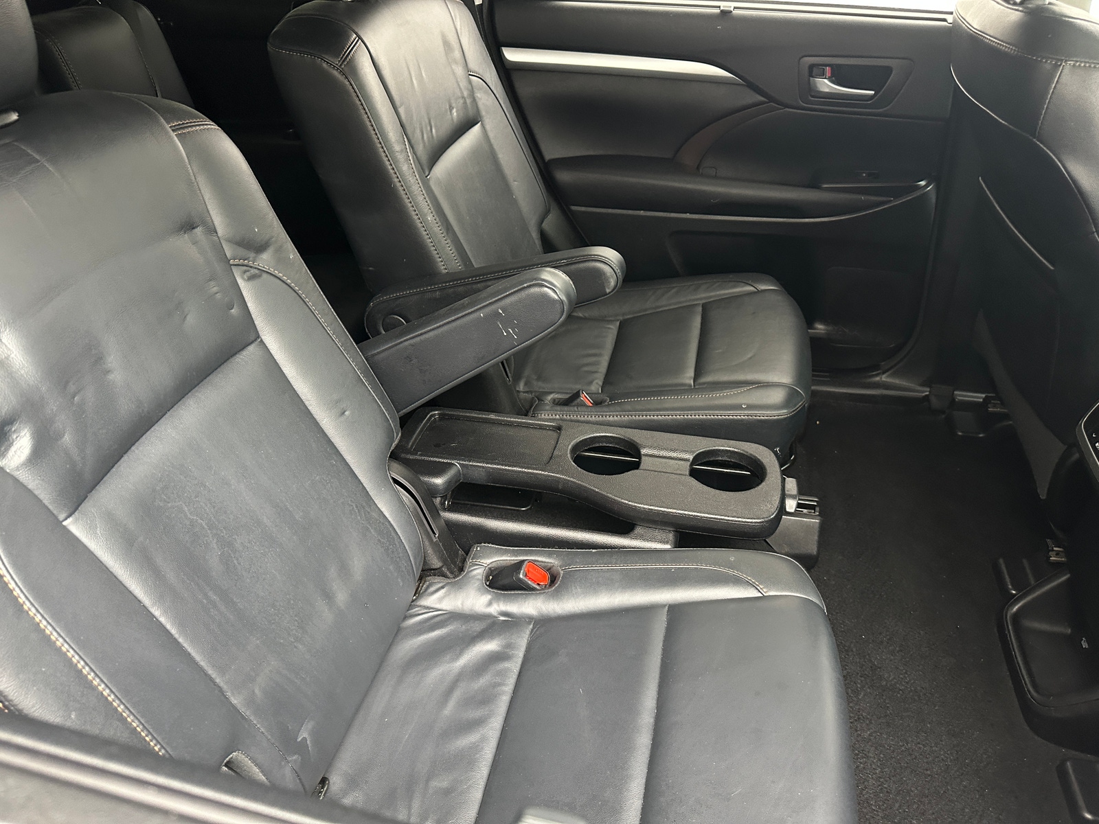 Thumbnail: 2017 Toyota Highlander - 5