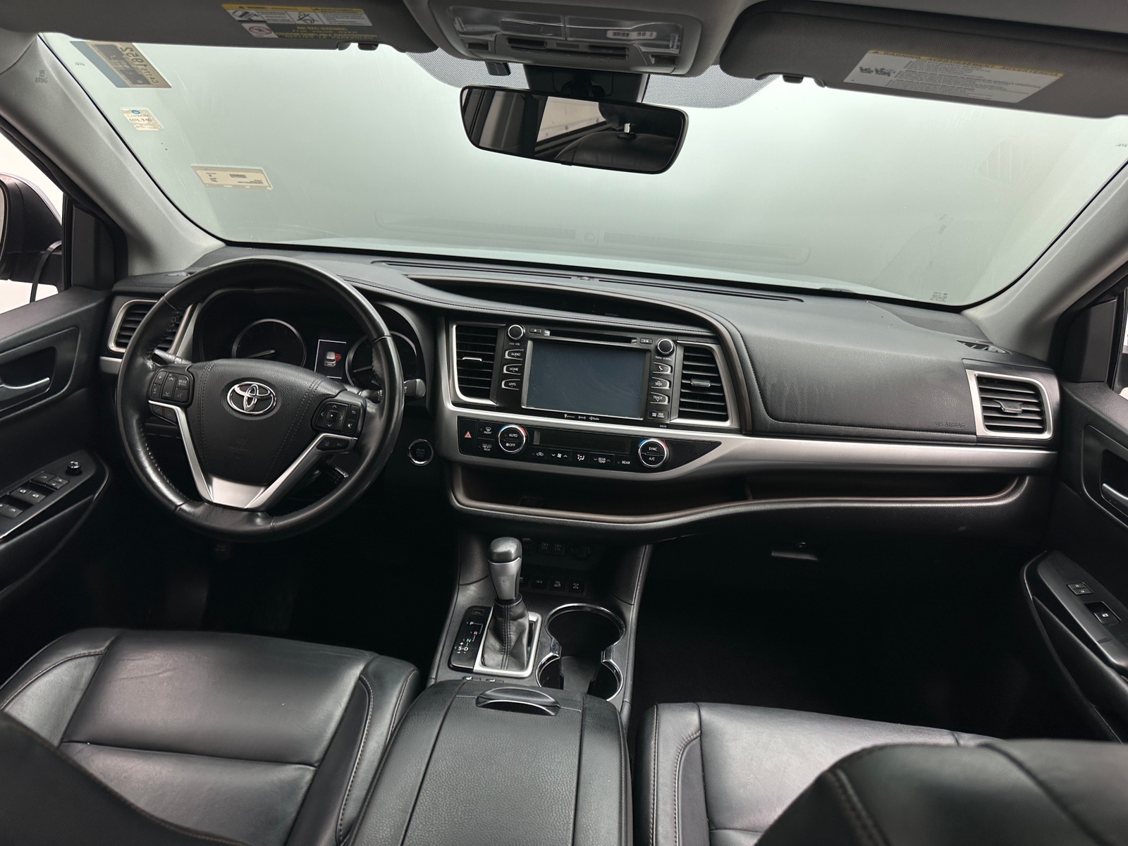 Thumbnail: 2017 Toyota Highlander - 2