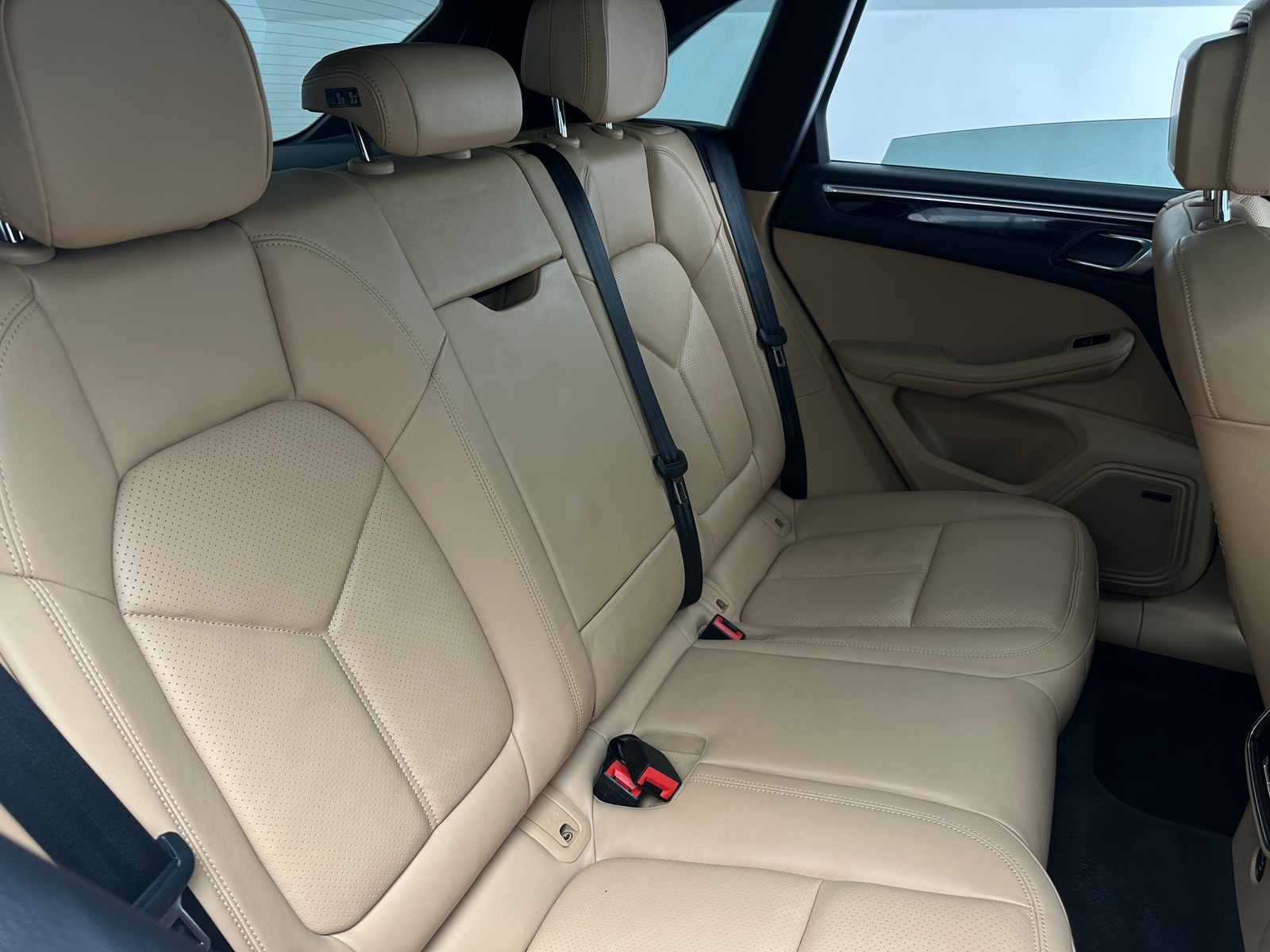 Thumbnail: 2018 Porsche Macan - 5