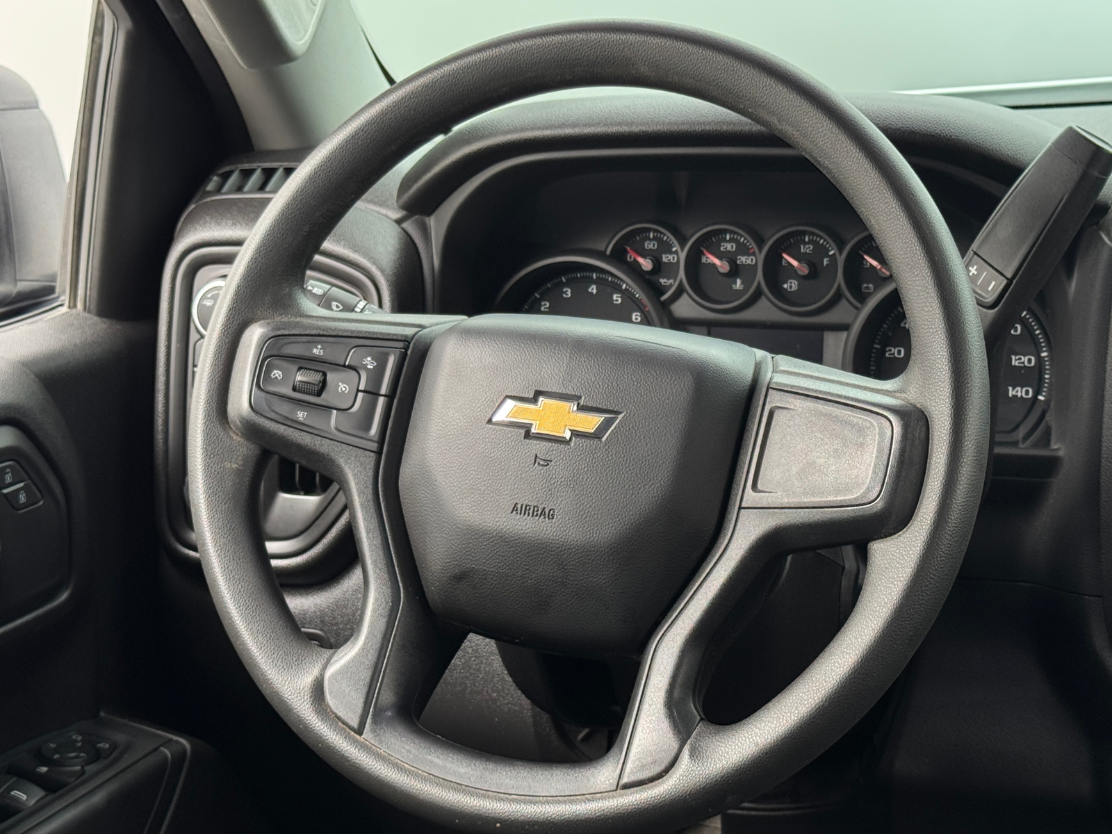 Thumbnail: 2023 Chevrolet Silverado 1500 - 5