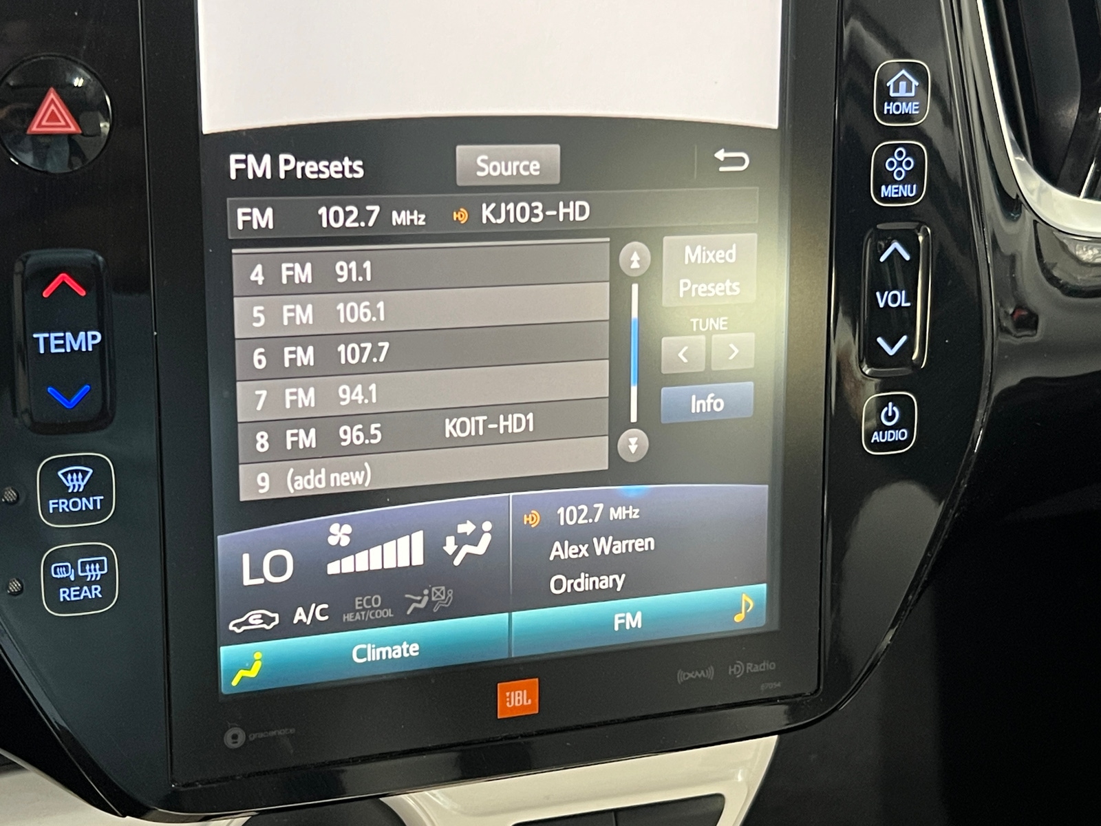 Thumbnail: 2018 Toyota Prius - 3