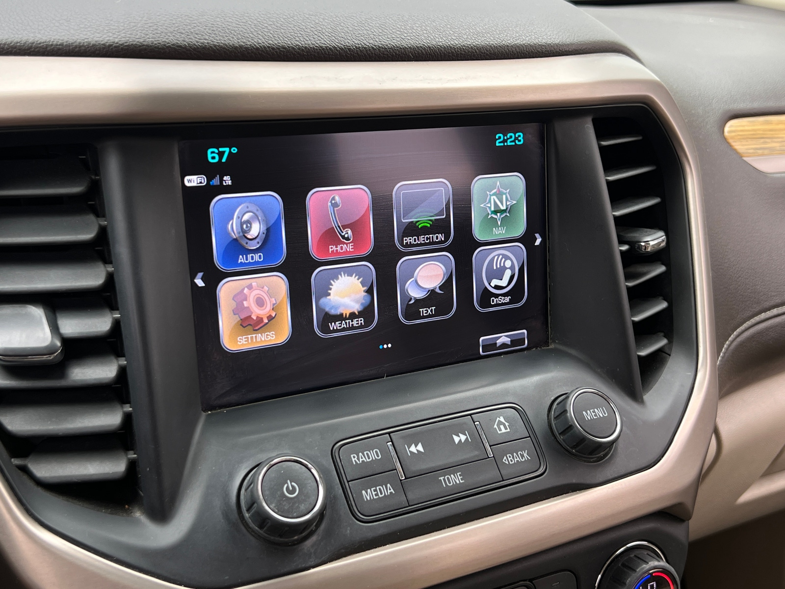 Thumbnail: 2017 GMC Acadia - 3