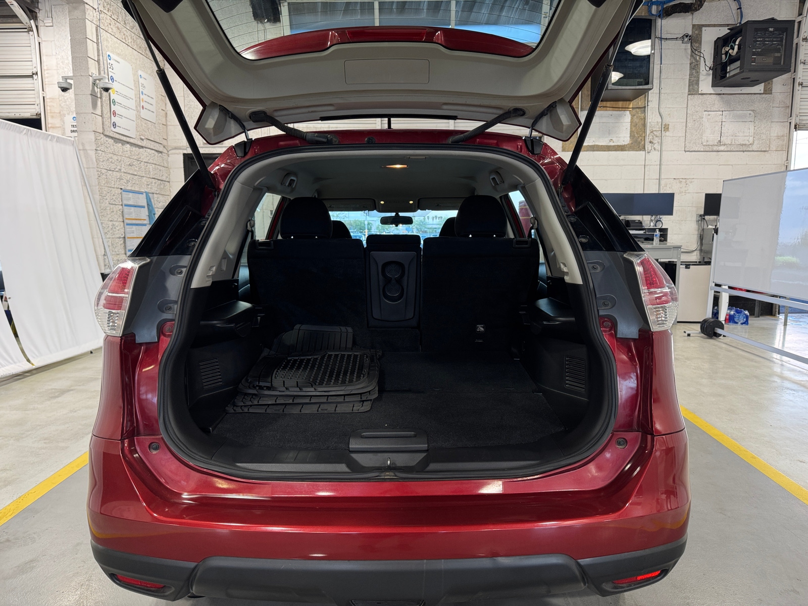 Thumbnail: 2014 Nissan Rogue - 7