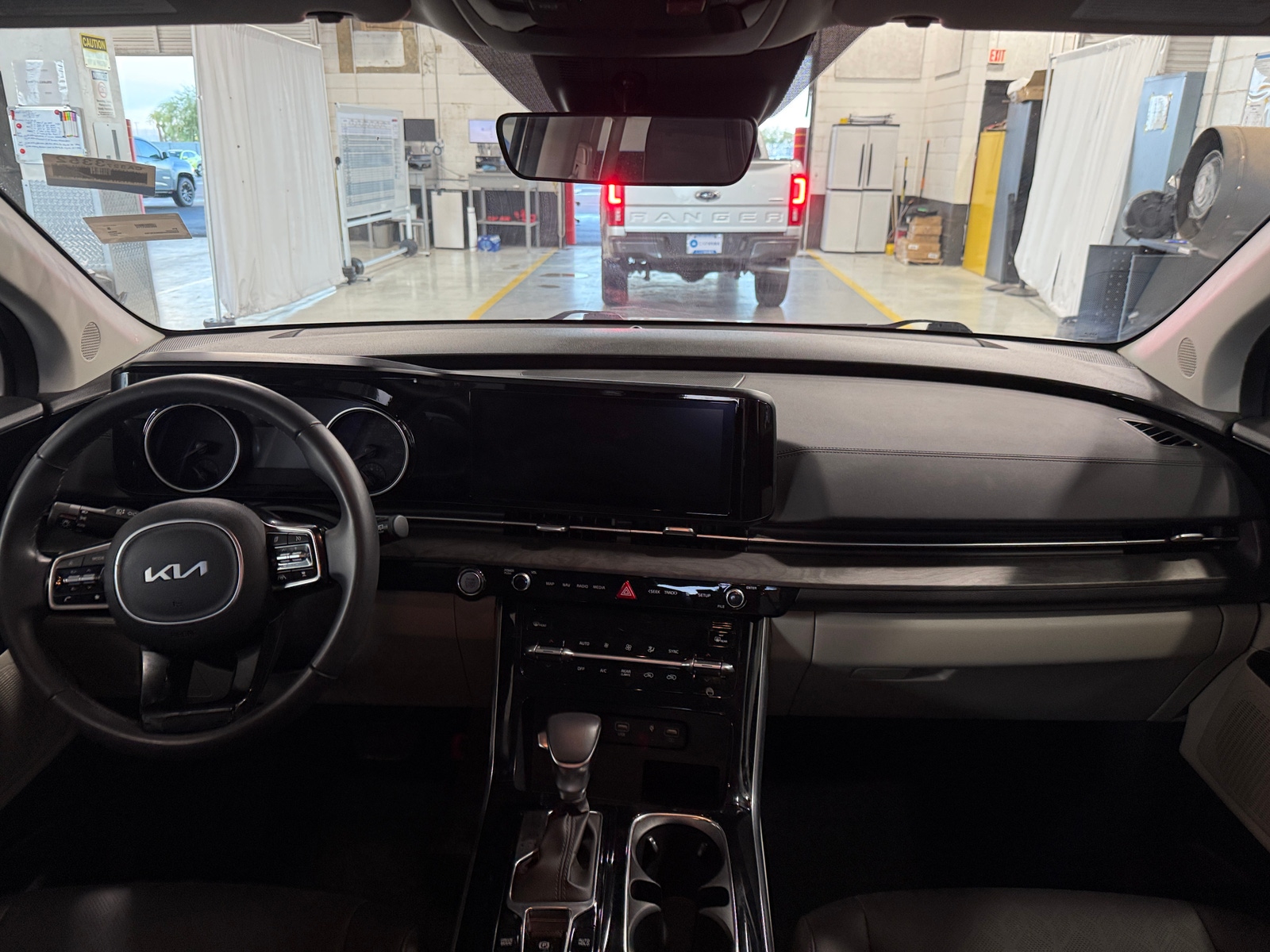 Thumbnail: 2024 Kia Carnival - 2