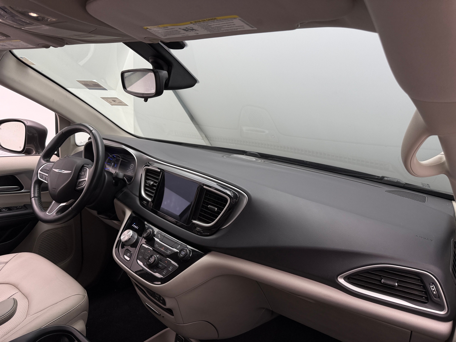 Thumbnail: 2018 Chrysler Pacifica - 2