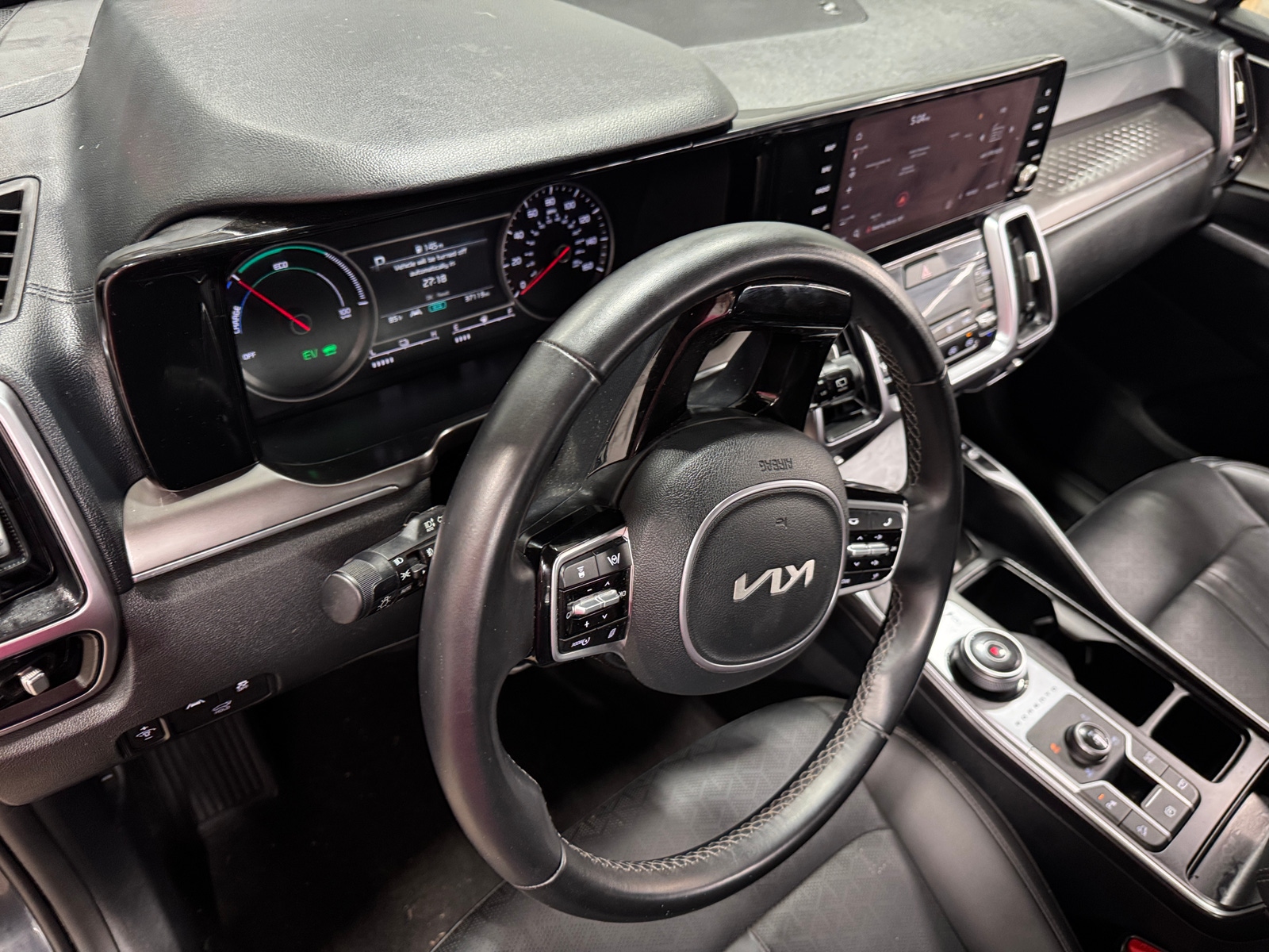 Thumbnail: 2023 Kia Sorento - 2