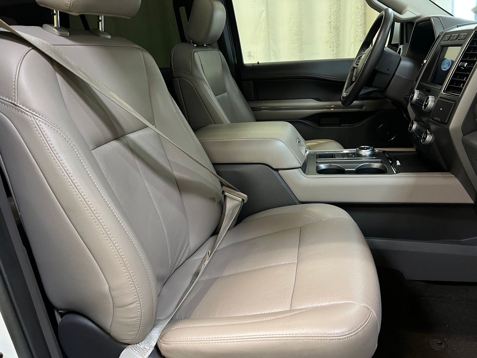 Thumbnail: 2020 Ford Expedition - 2