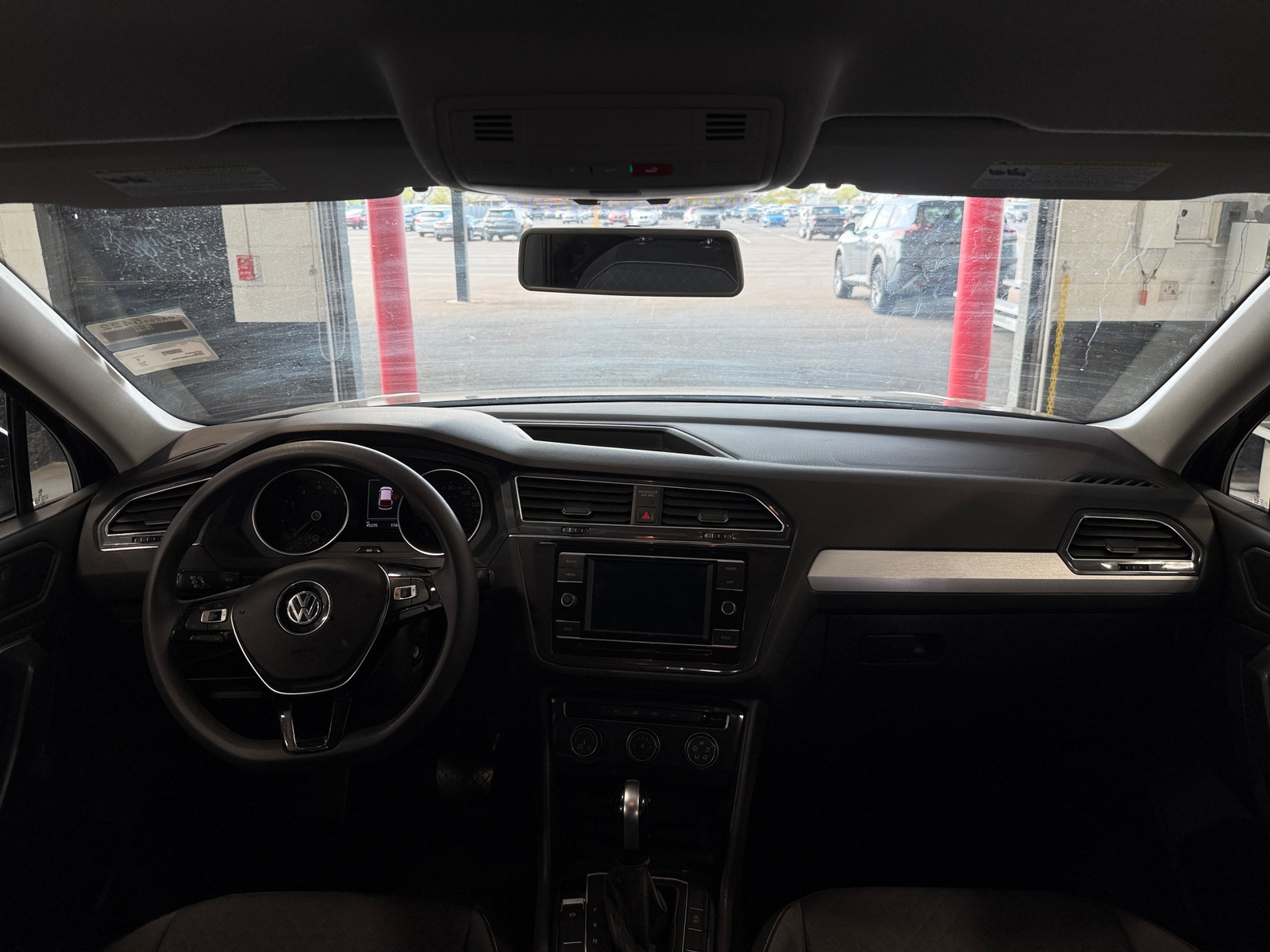 Thumbnail: 2021 Volkswagen Tiguan - 3