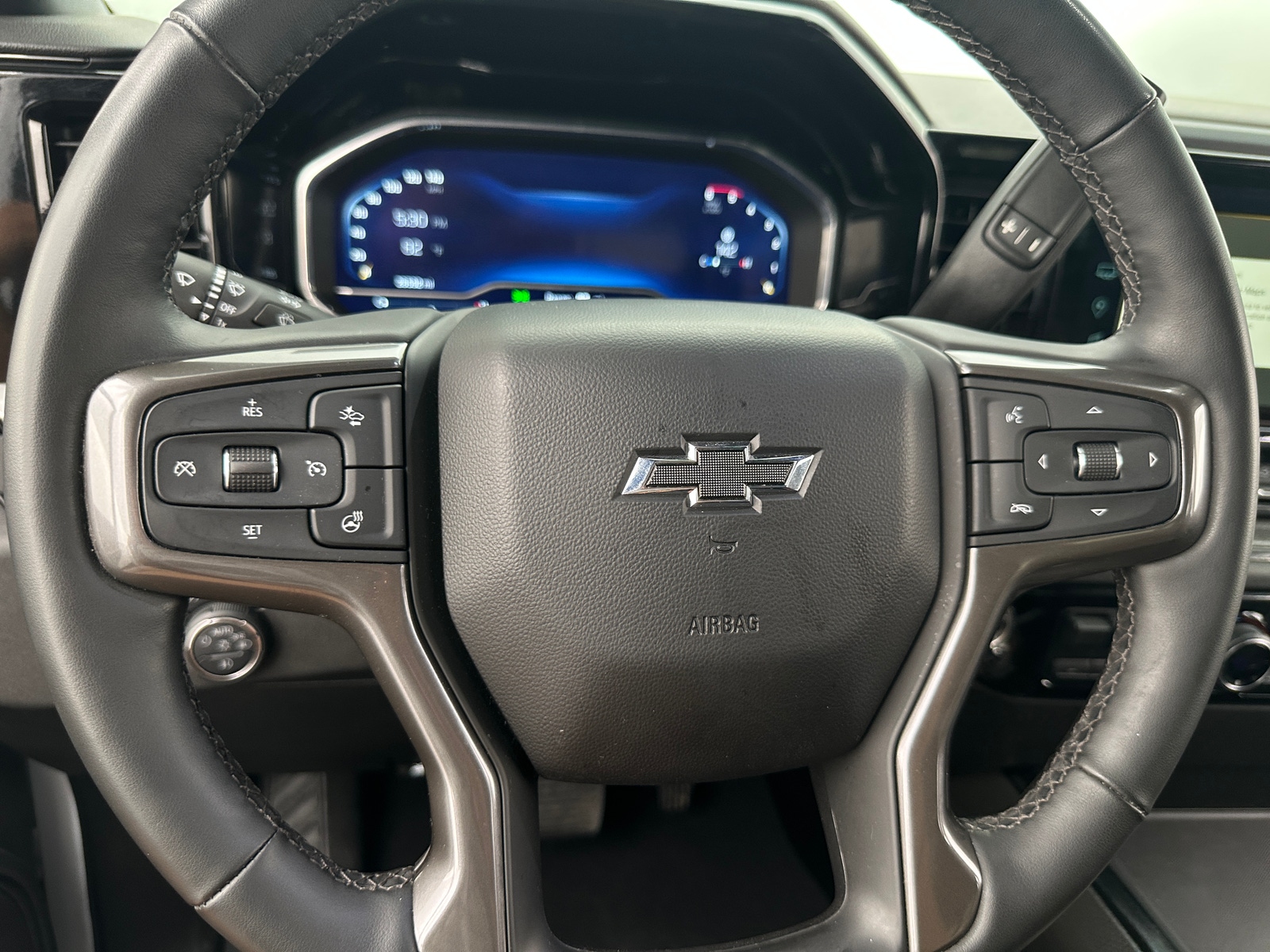 Thumbnail: 2024 Chevrolet Silverado 2500 - 4