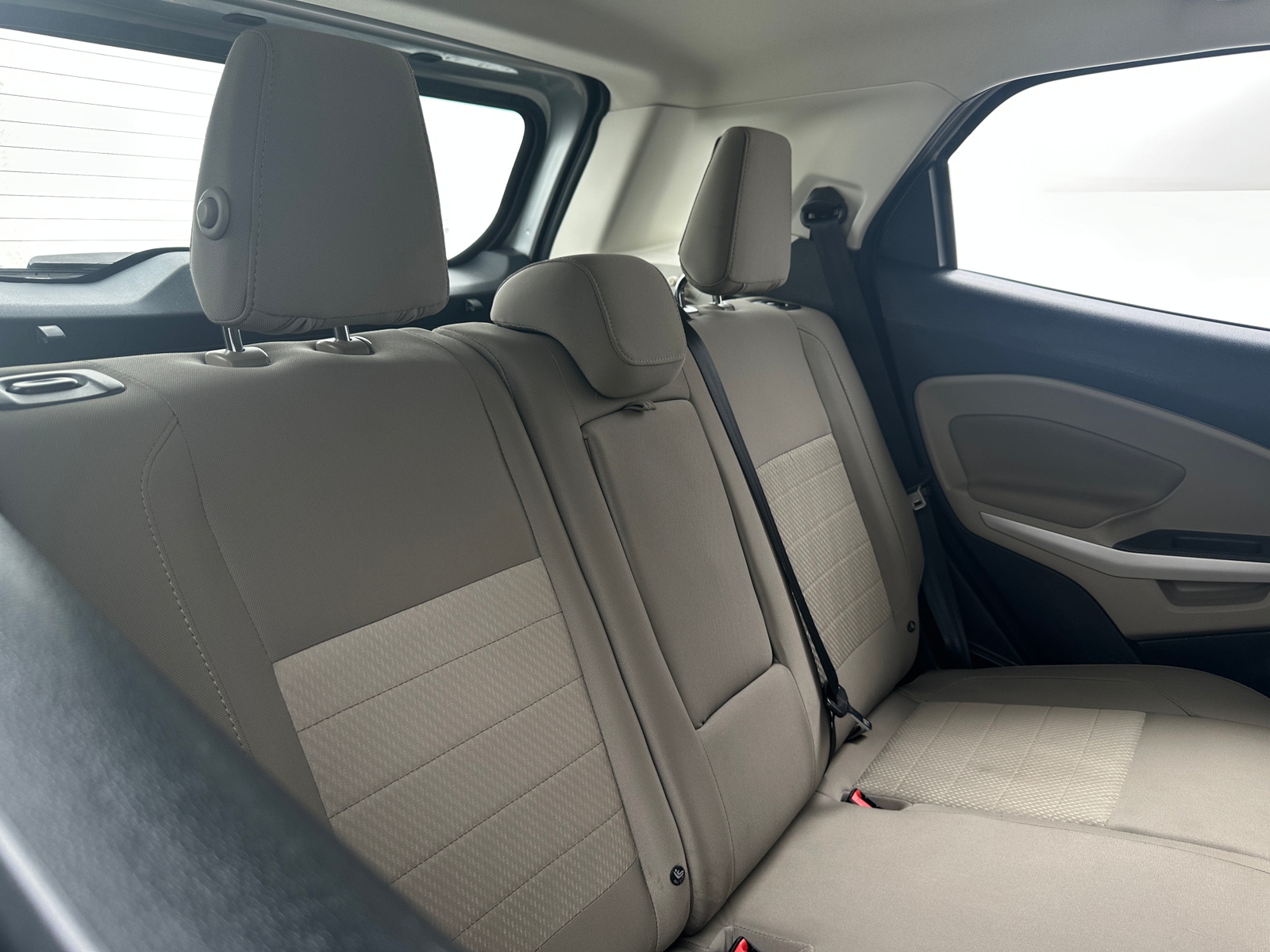 Thumbnail: 2021 Ford EcoSport - 6