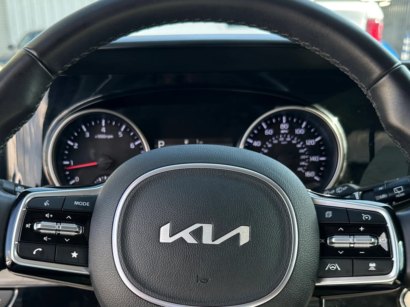 Thumbnail: 2024 Kia Carnival - 4