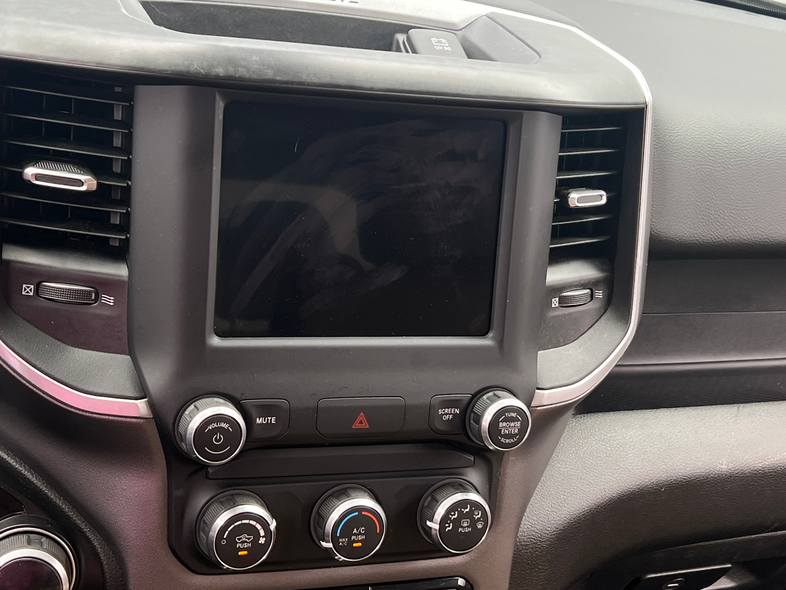 Thumbnail: 2022 RAM 1500 - 4
