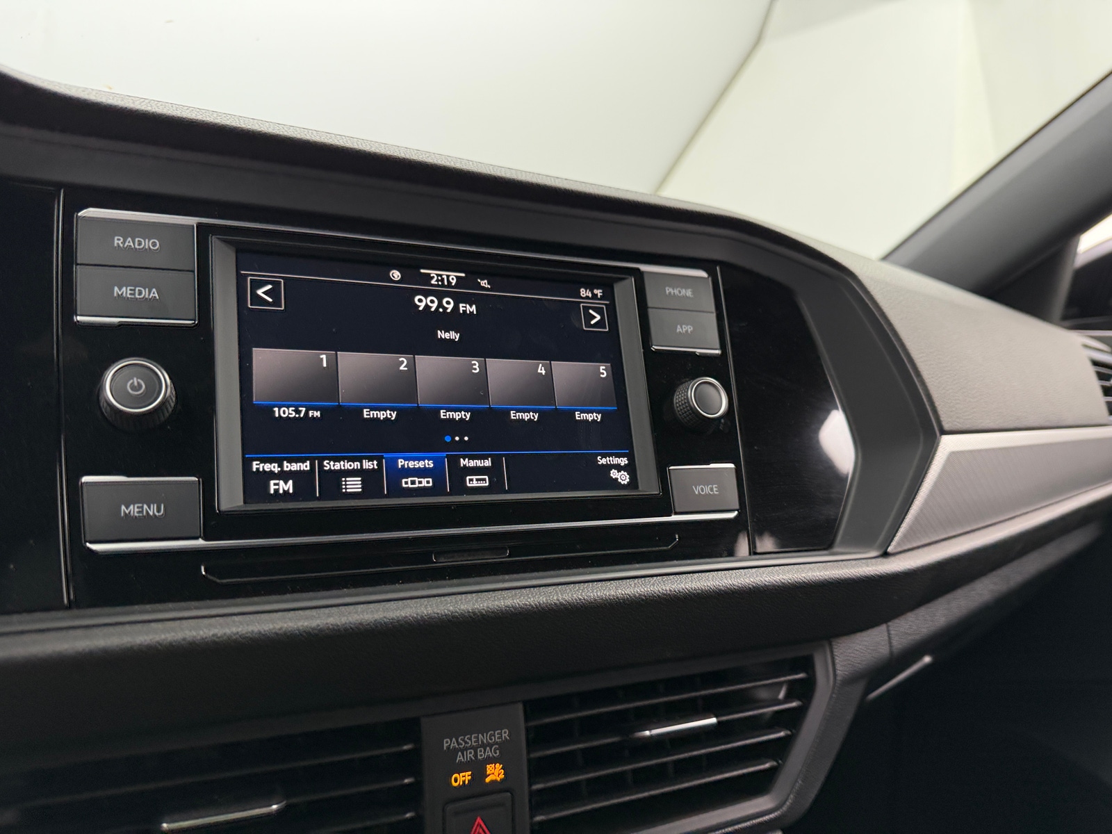 Thumbnail: 2023 Volkswagen Jetta - 4
