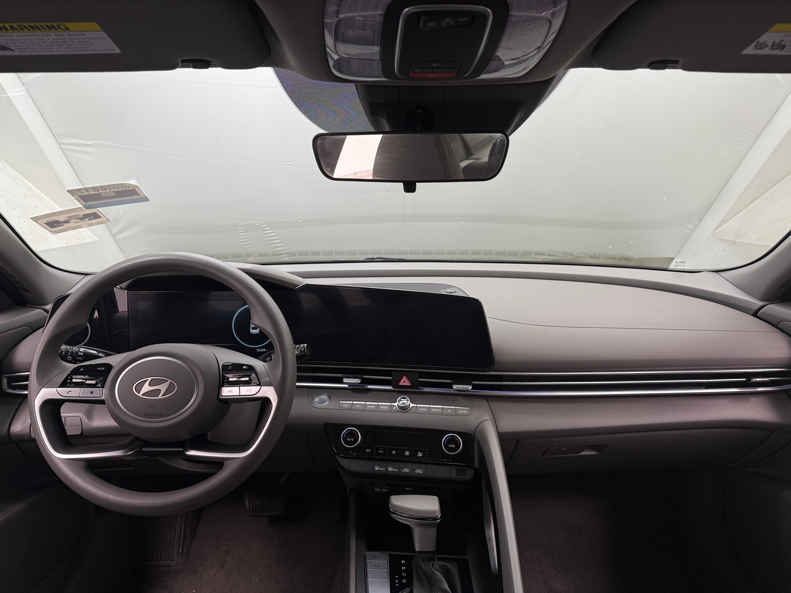 Thumbnail: 2024 Hyundai Elantra - 3