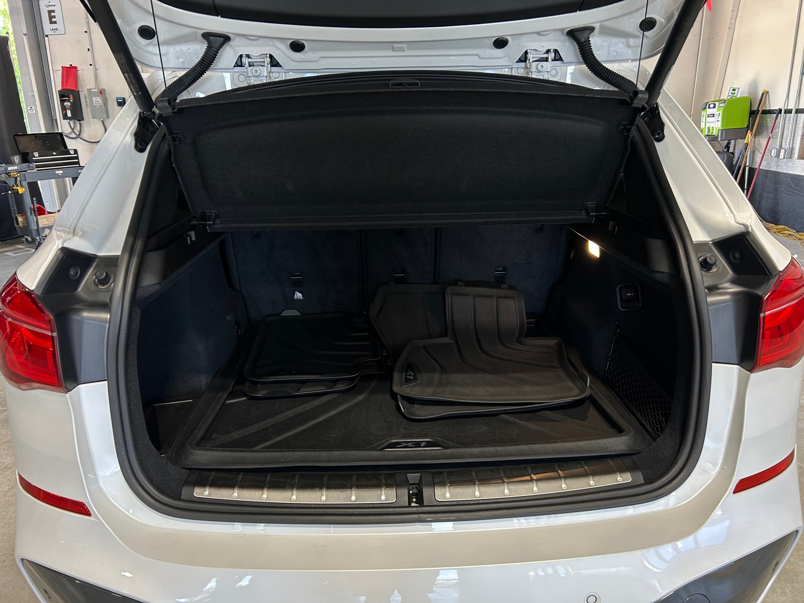 Thumbnail: 2018 BMW X1 - 6